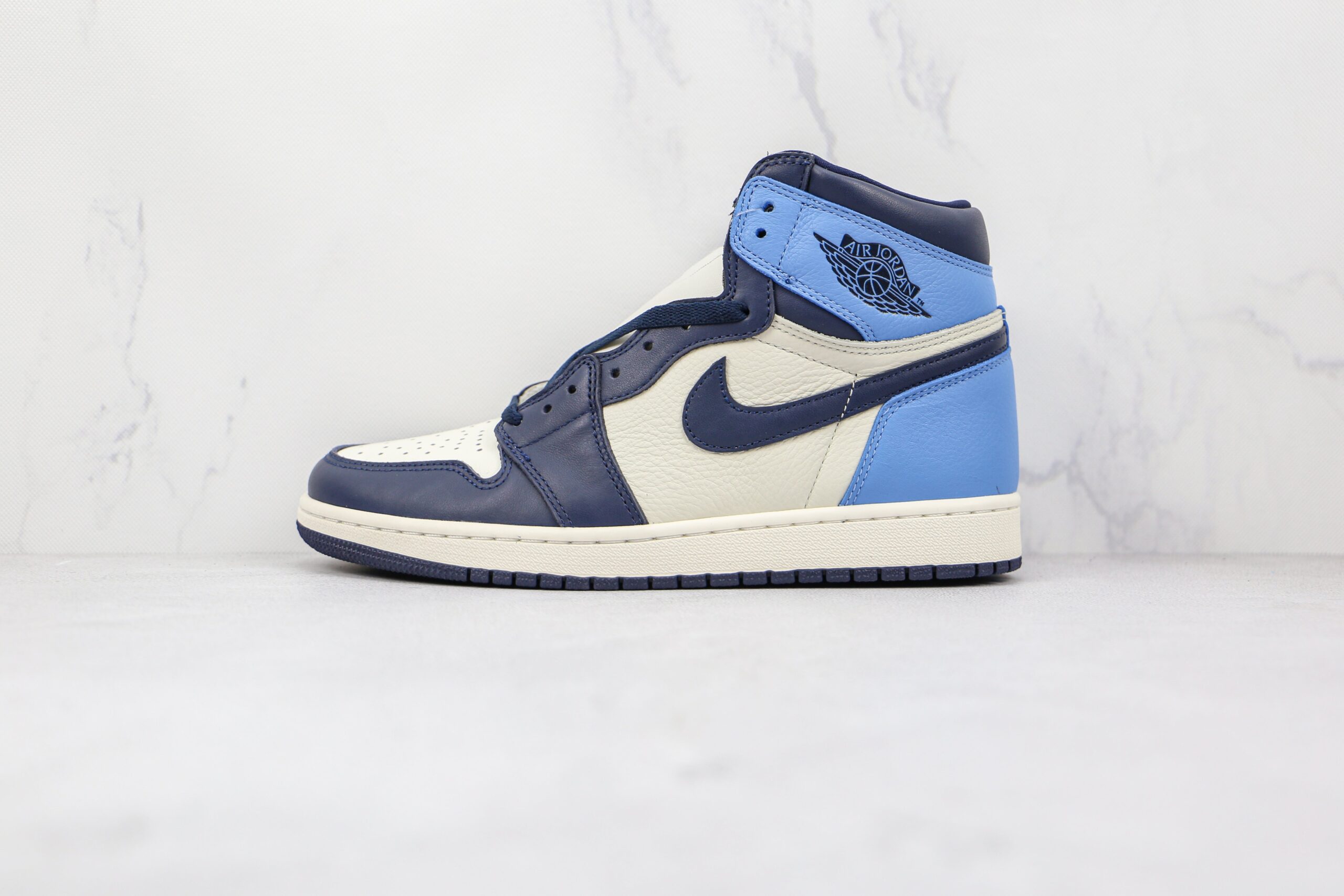 Jordan 1 Retro High Obsidian UNC - Imagem 2