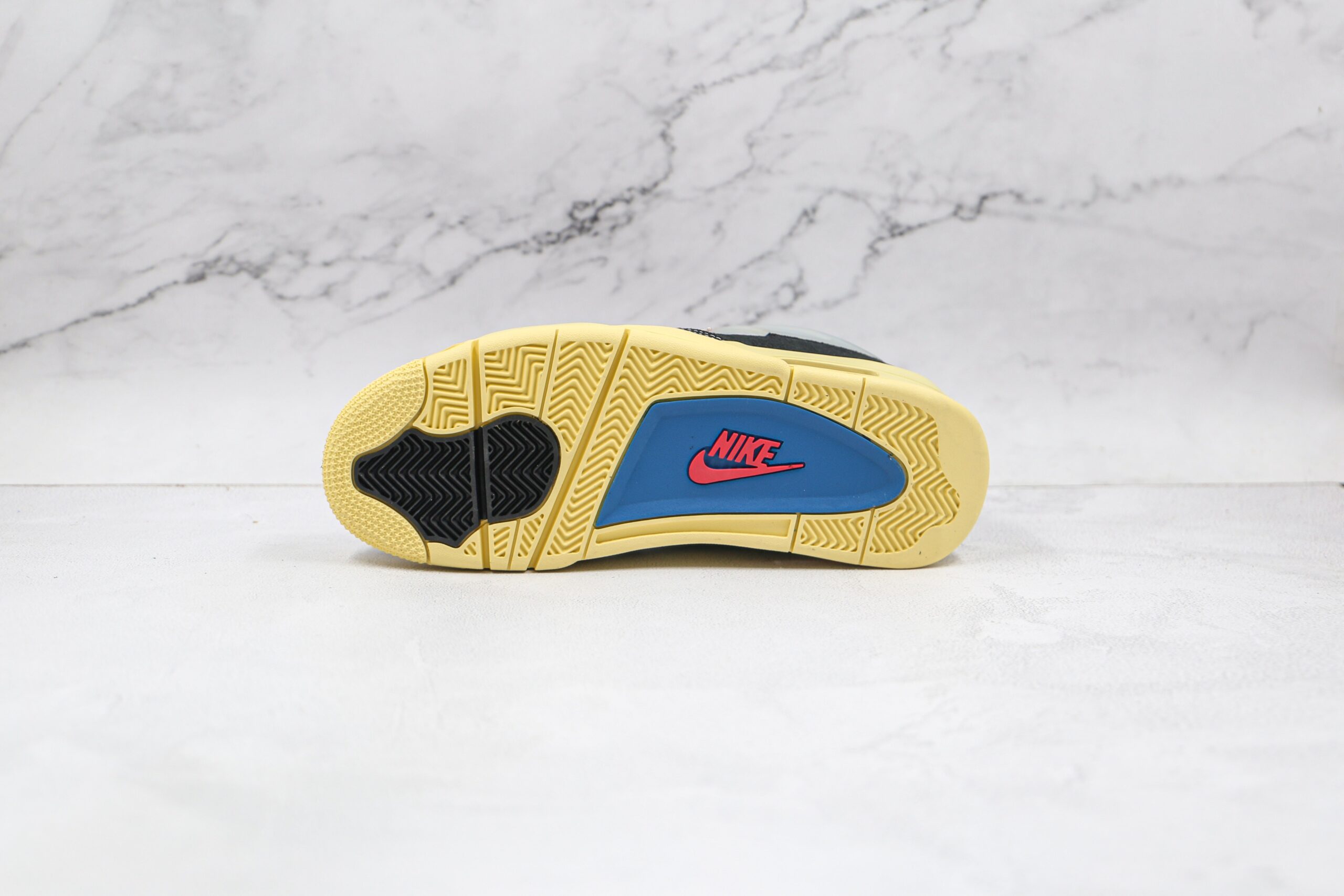 Jordan 4 Retro Union Off Noir - Imagem 10