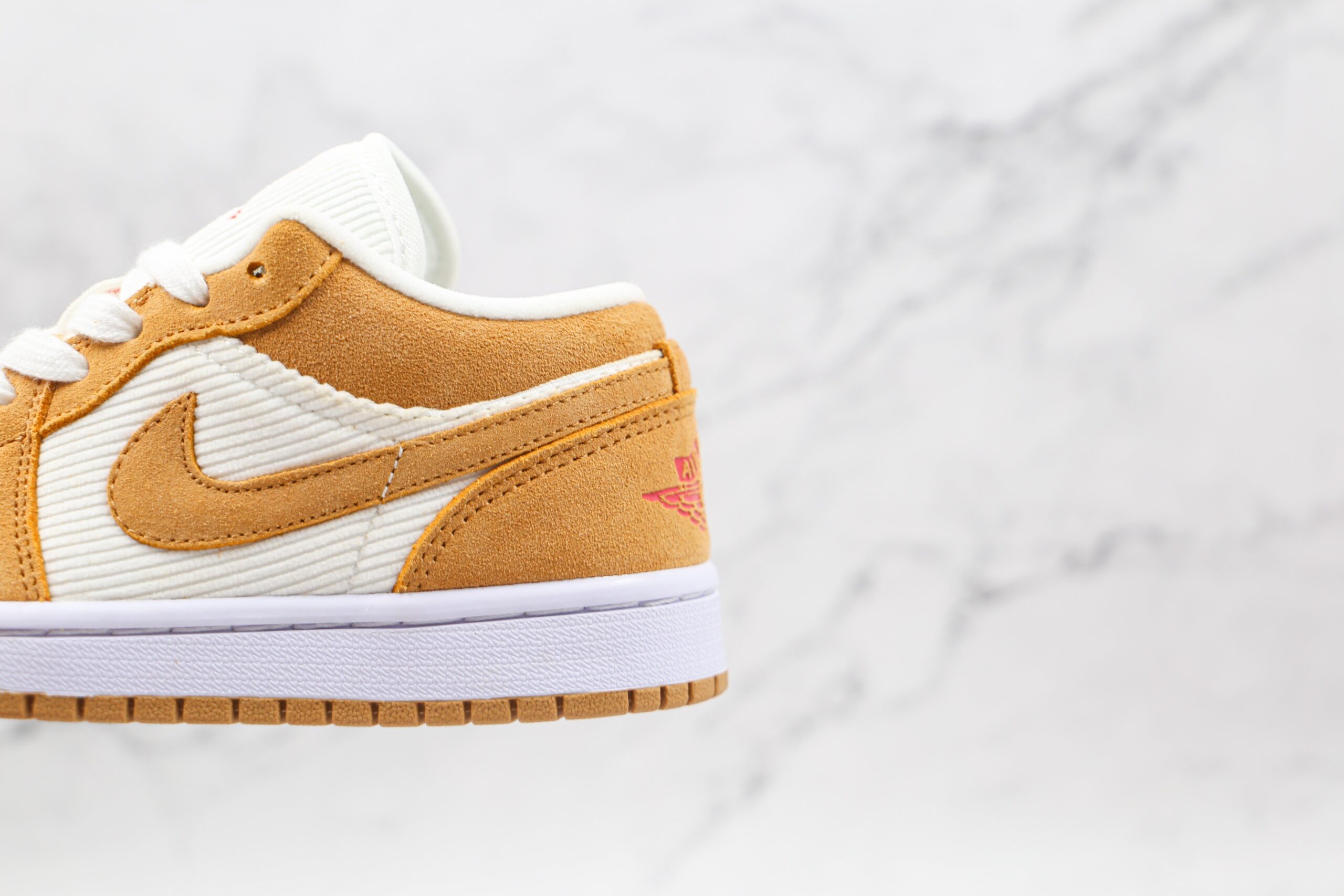 Jordan 1 Low SE Twine Orange Quartz Corduroy - Imagem 8