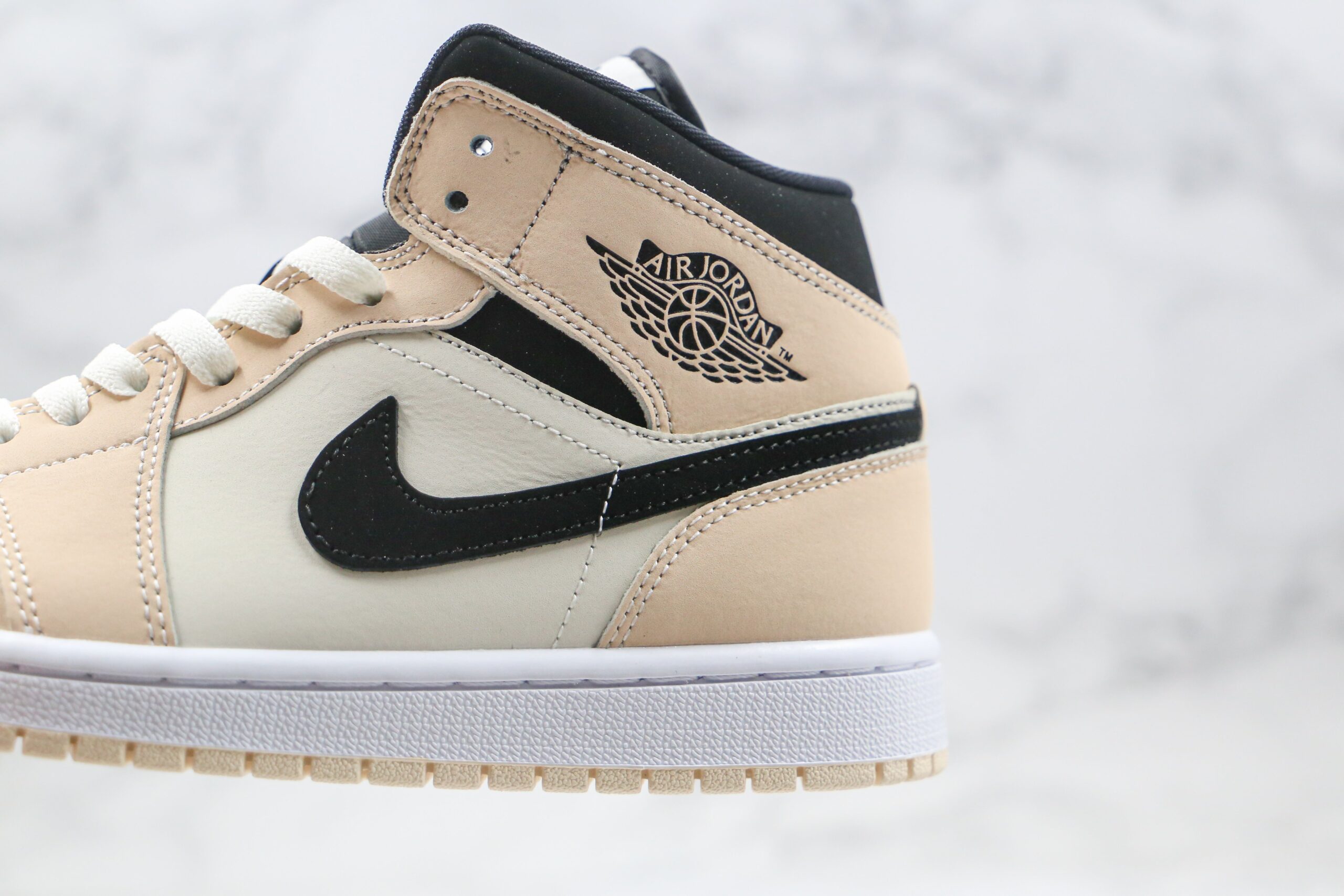 Jordan 1 Mid Barely Orange Light Violet - Imagem 3