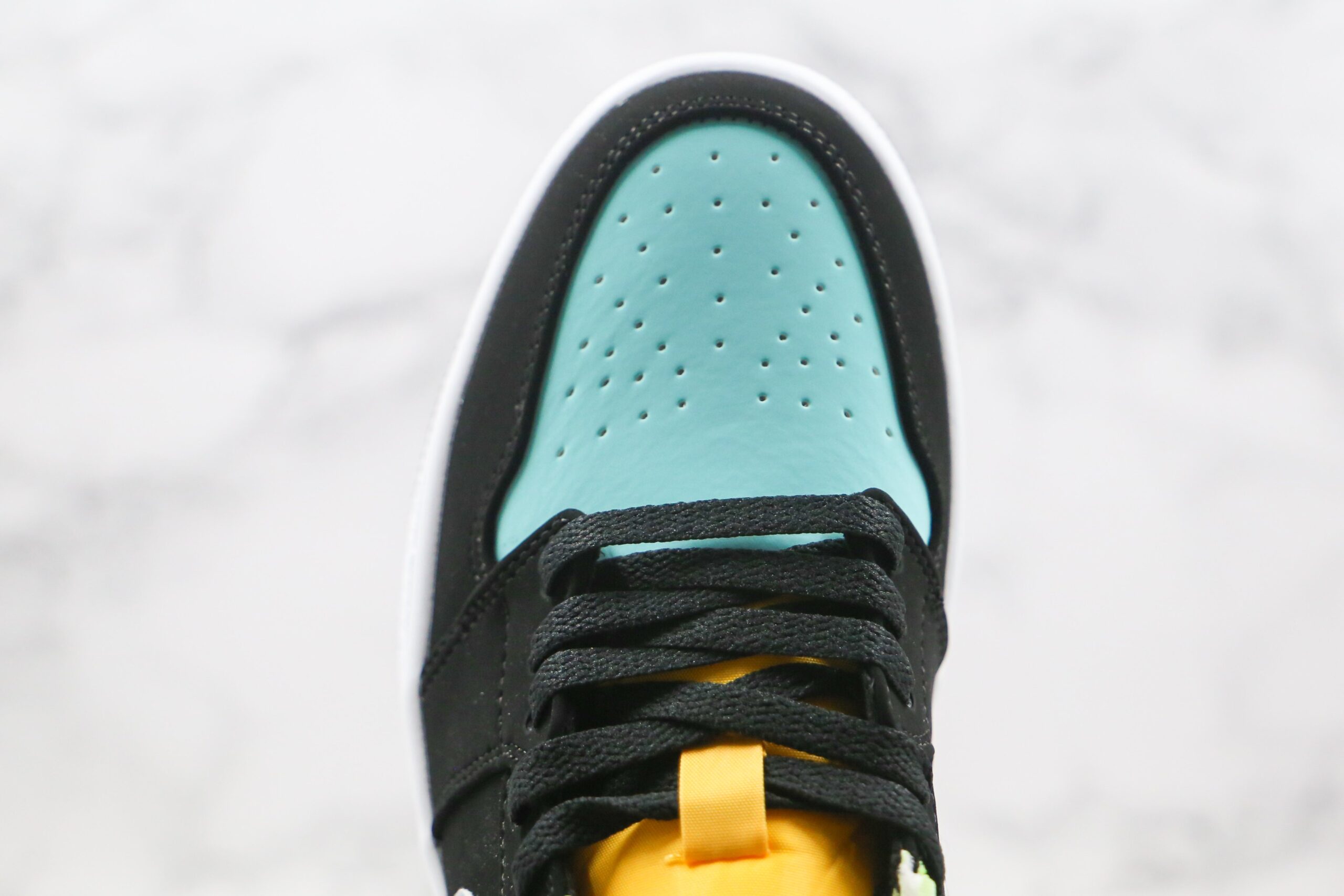 Jordan 1 Low Black Aurora Green Laser Orange - Imagem 4