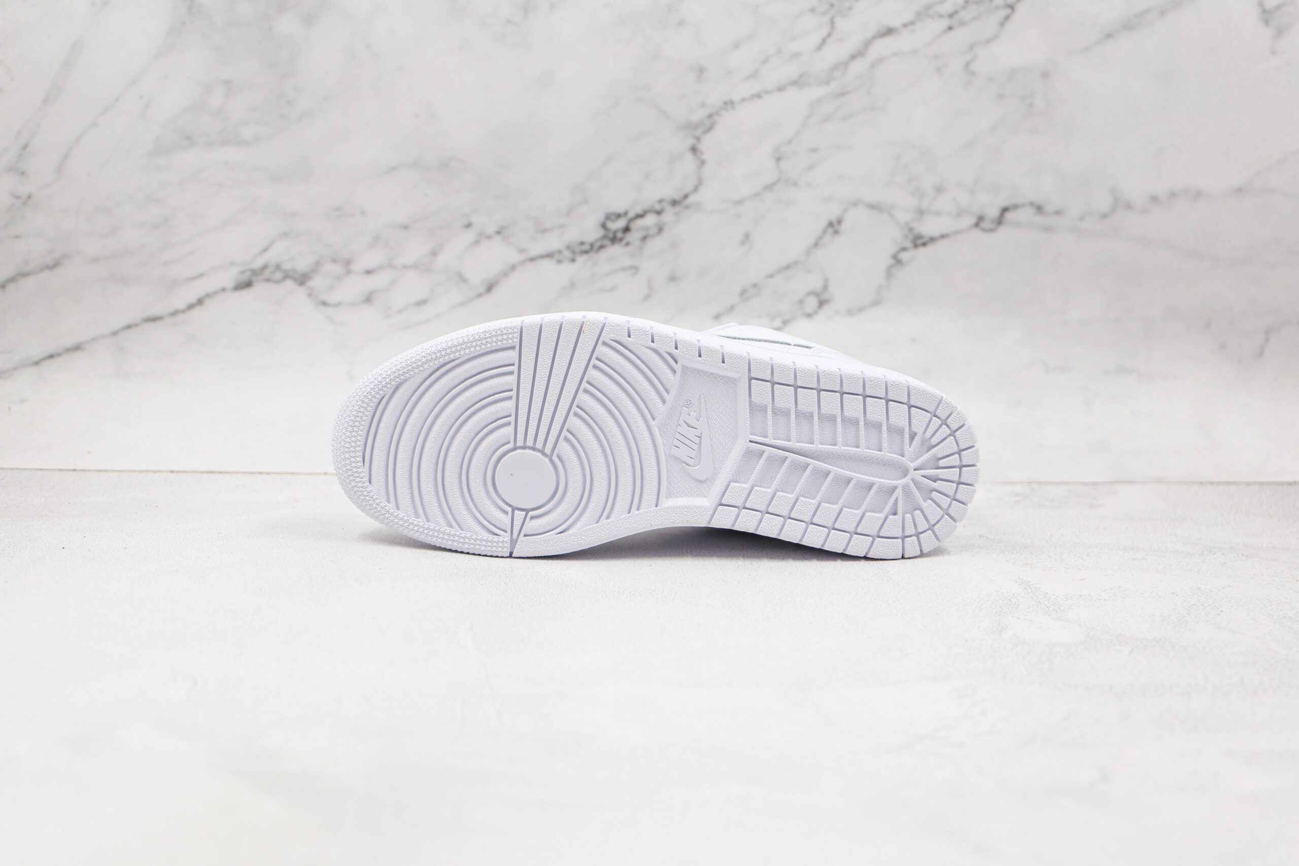 Jordan 1 Low Triple White - Imagem 6