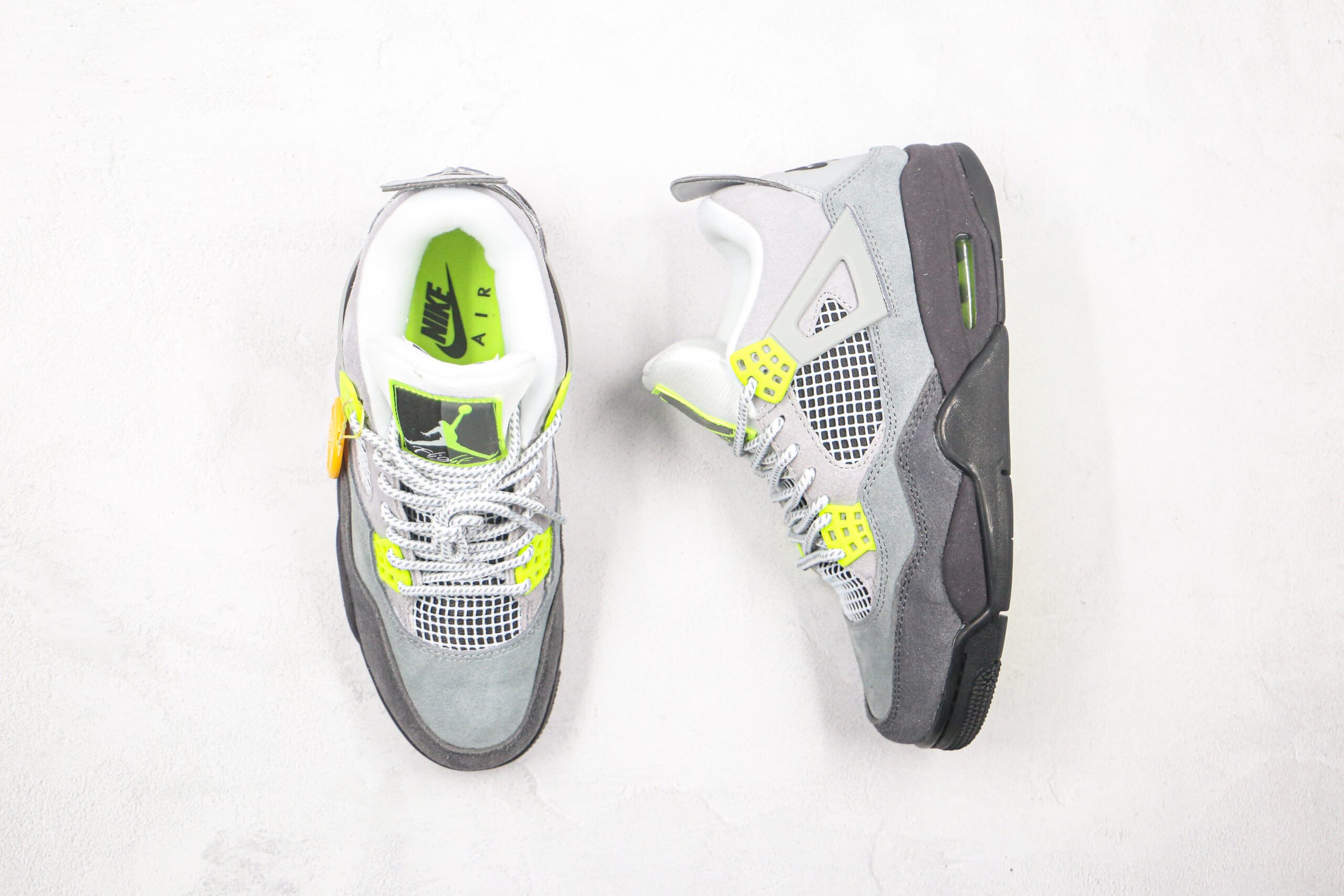 Jordan 4 Retro SE 95 Neon - Imagem 3