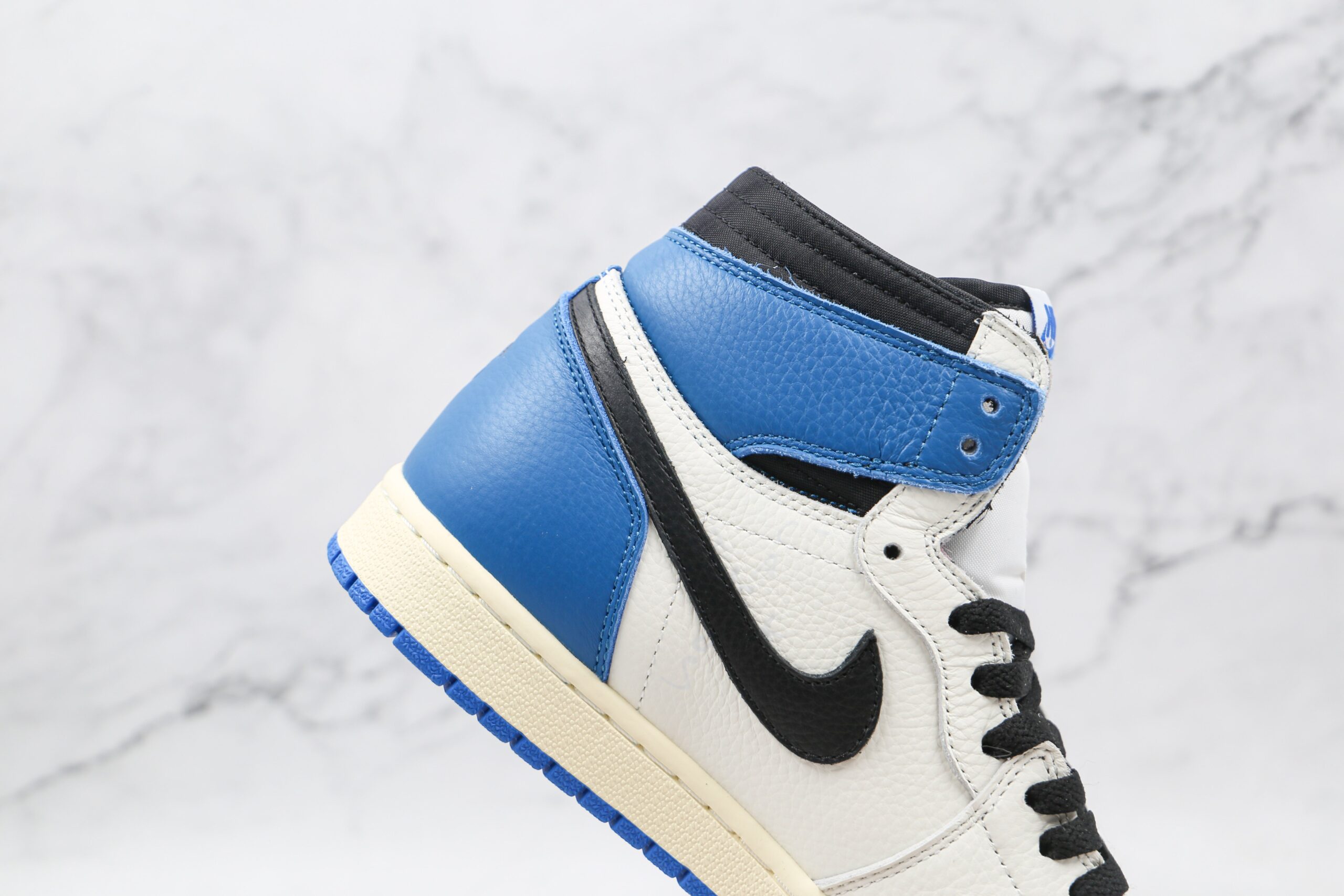 Jordan 1 High OG SP Fragment x Travis Scott - Imagem 5