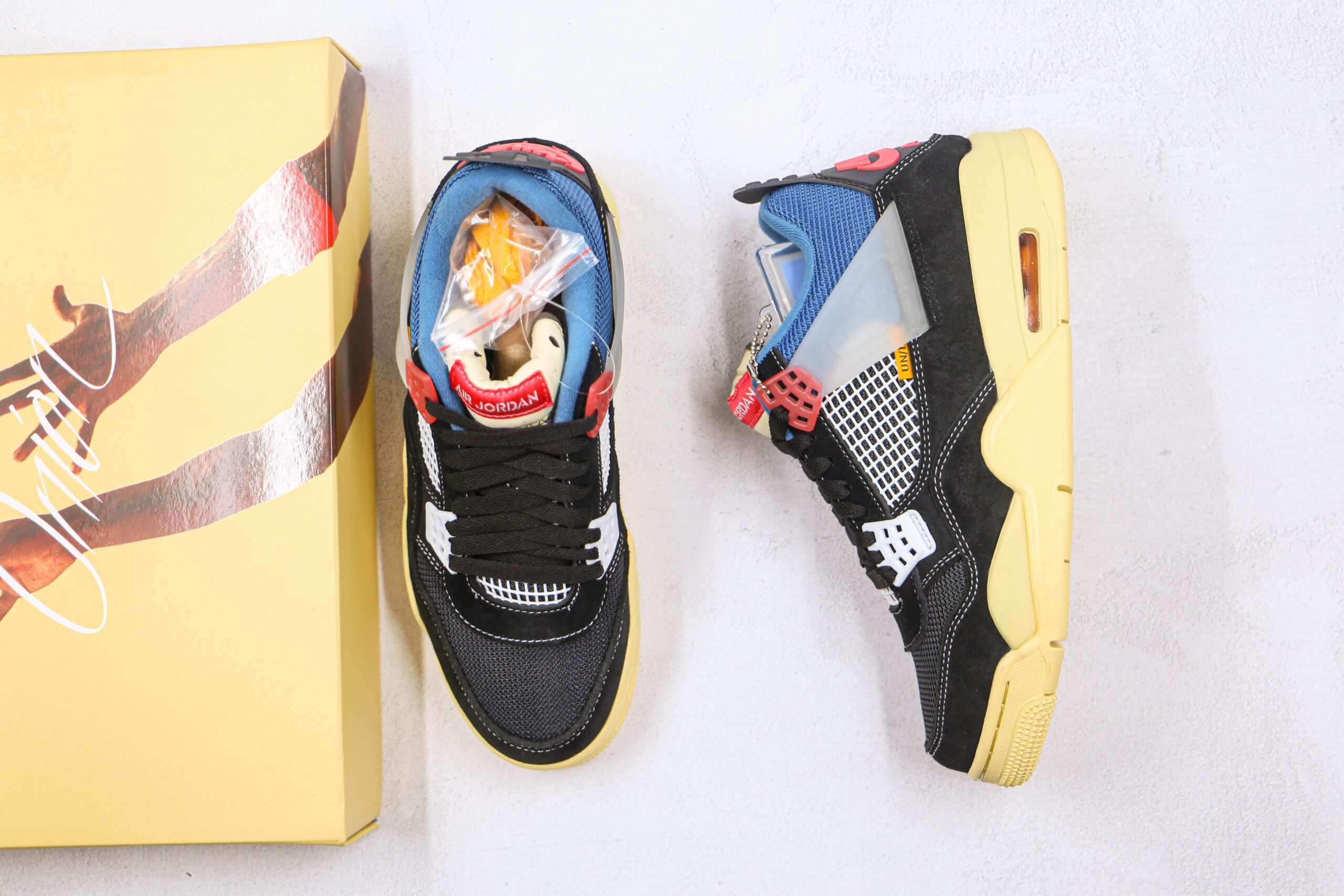 Jordan 4 Retro Union Off Noir - Imagem 4