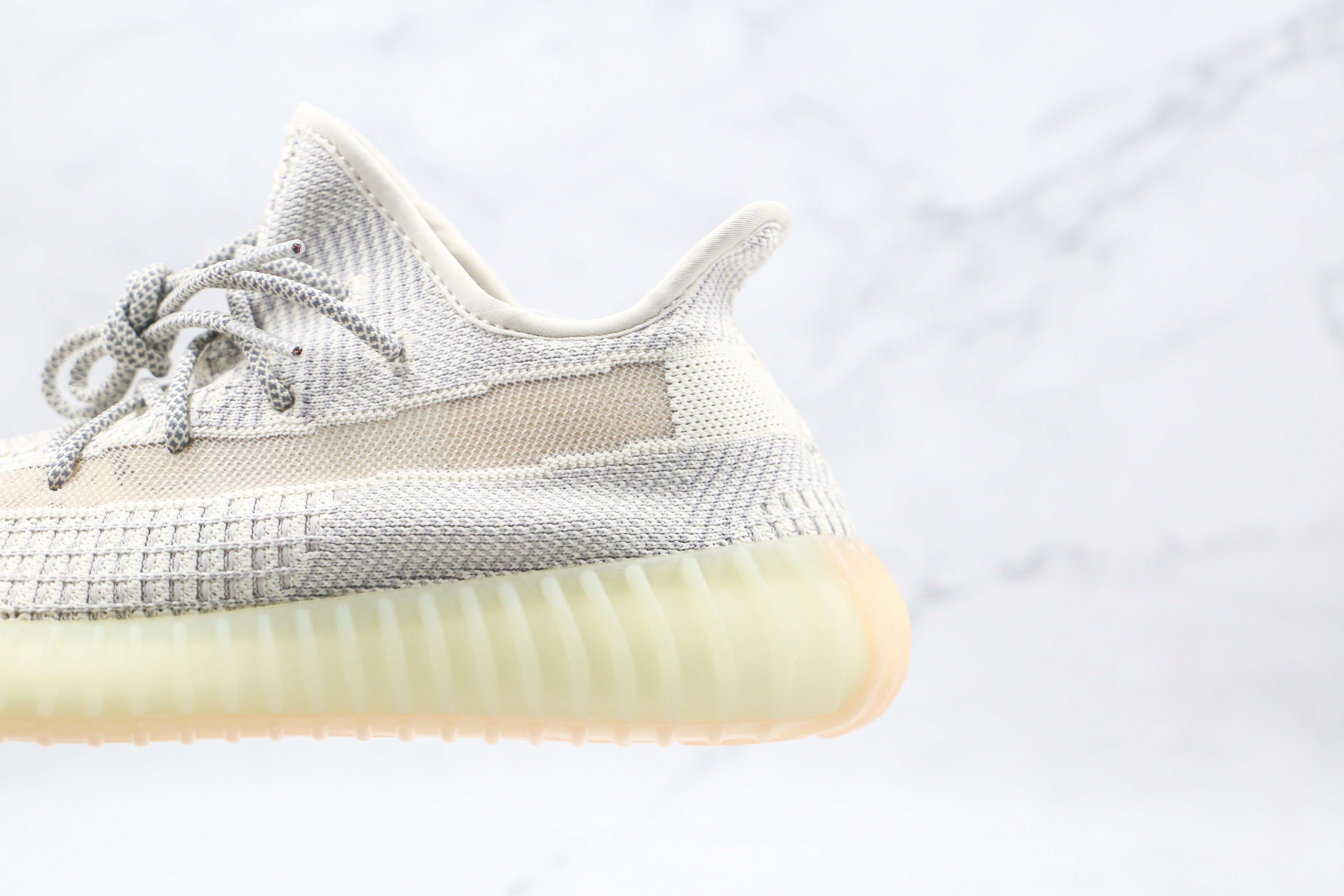 Adidas Yeezy Boost 350 V2 Lundmark (Non Reflective) - Imagem 4