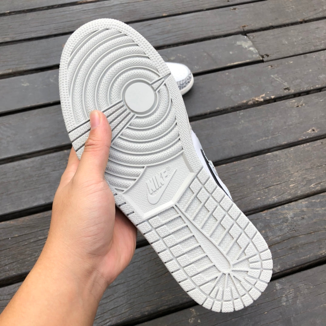 Jordan 1 Retro High OG White Cement - Imagem 6