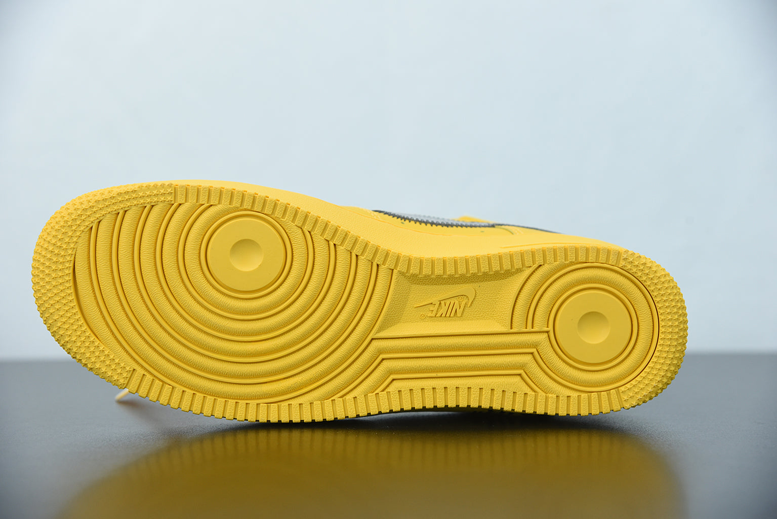 Nike Air force 1 Low Off White University Gold Metallic Silver - Imagem 5