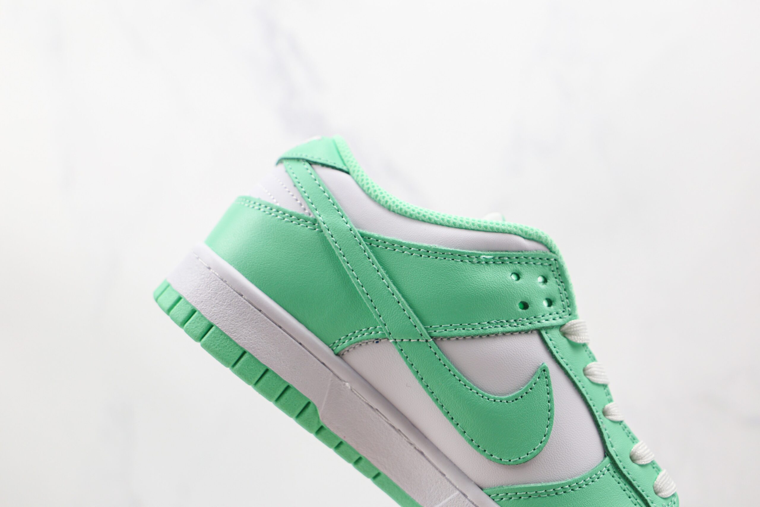 Nike Dunk Low Green Glow - Imagem 4