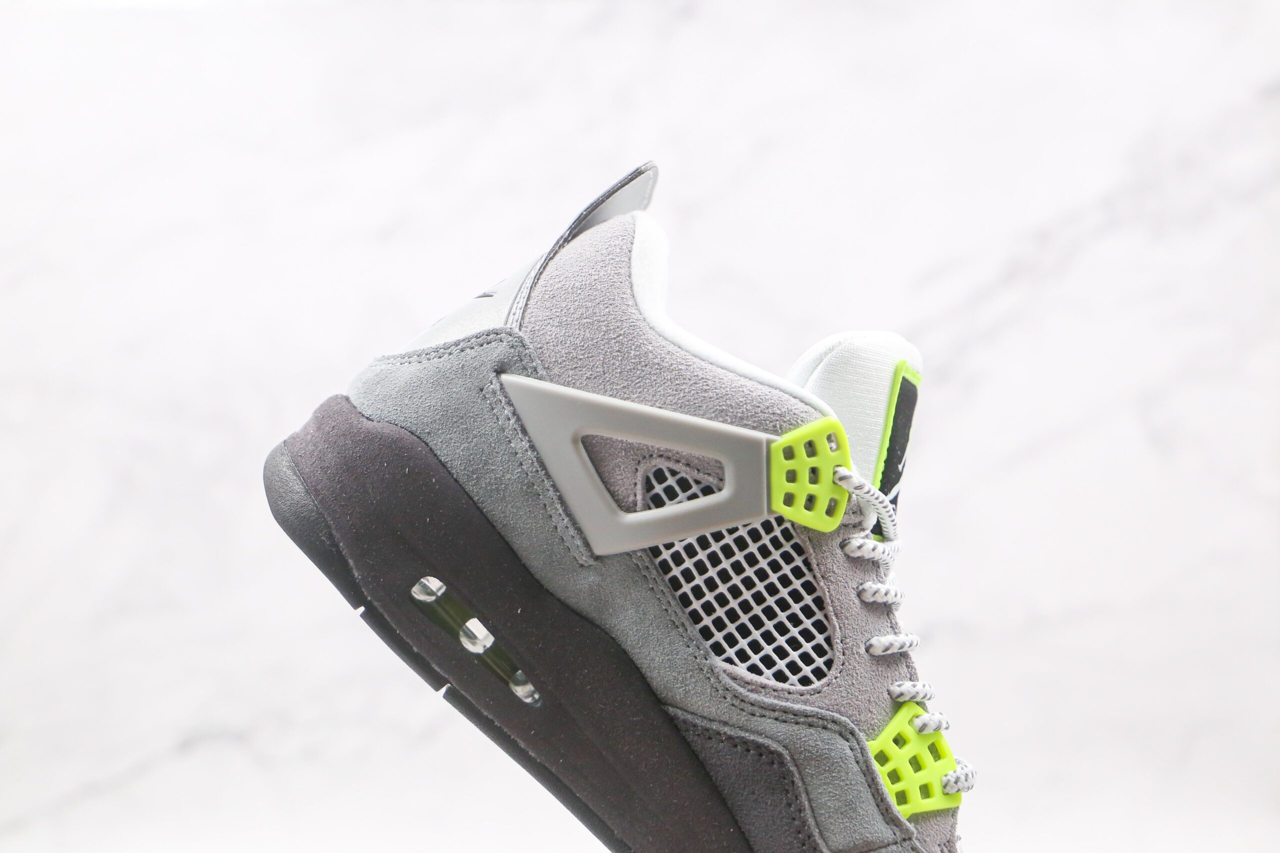 Jordan 4 Retro SE 95 Neon - Imagem 5