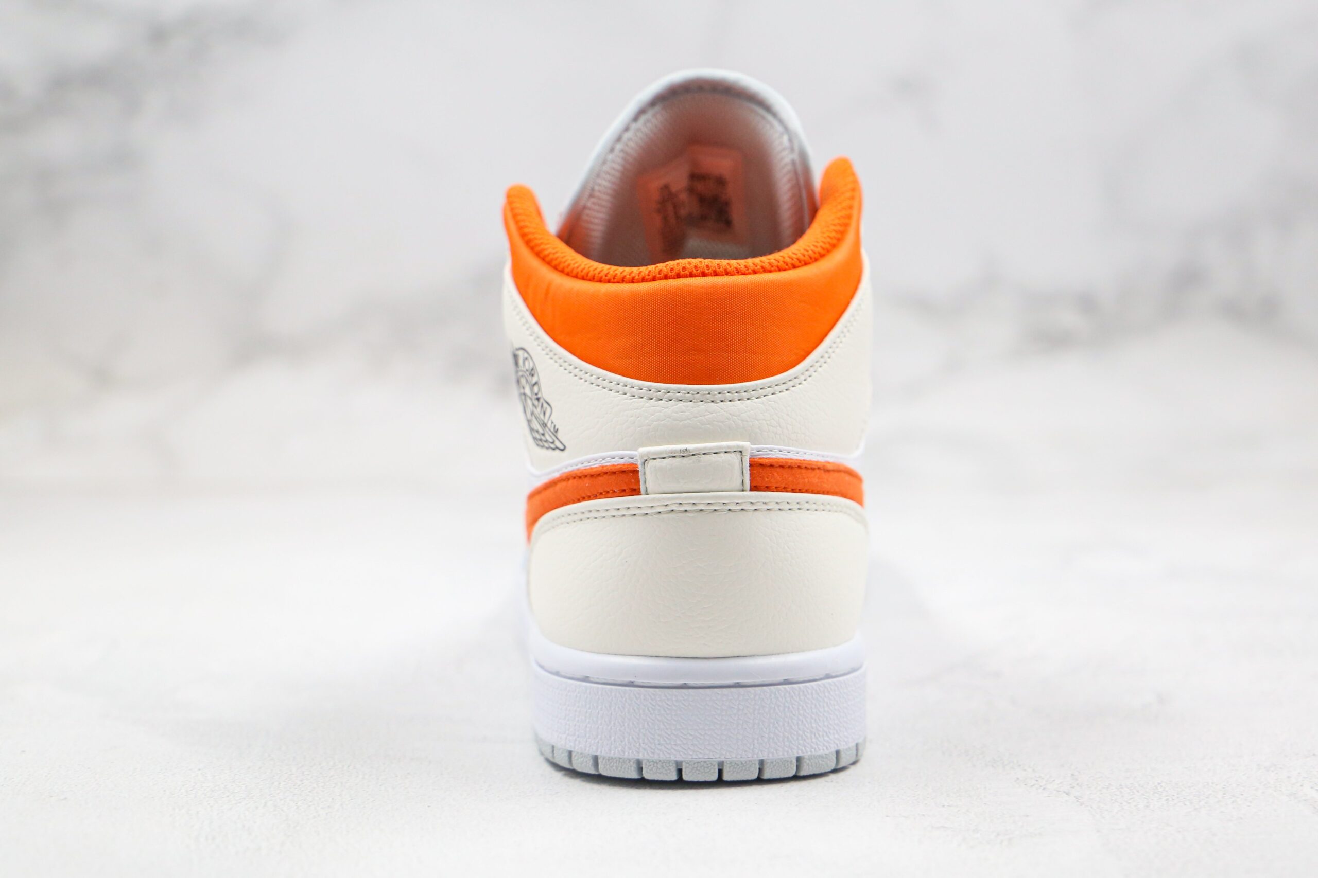 Jordan 1 Mid Starfish Pure Platinum - Imagem 5