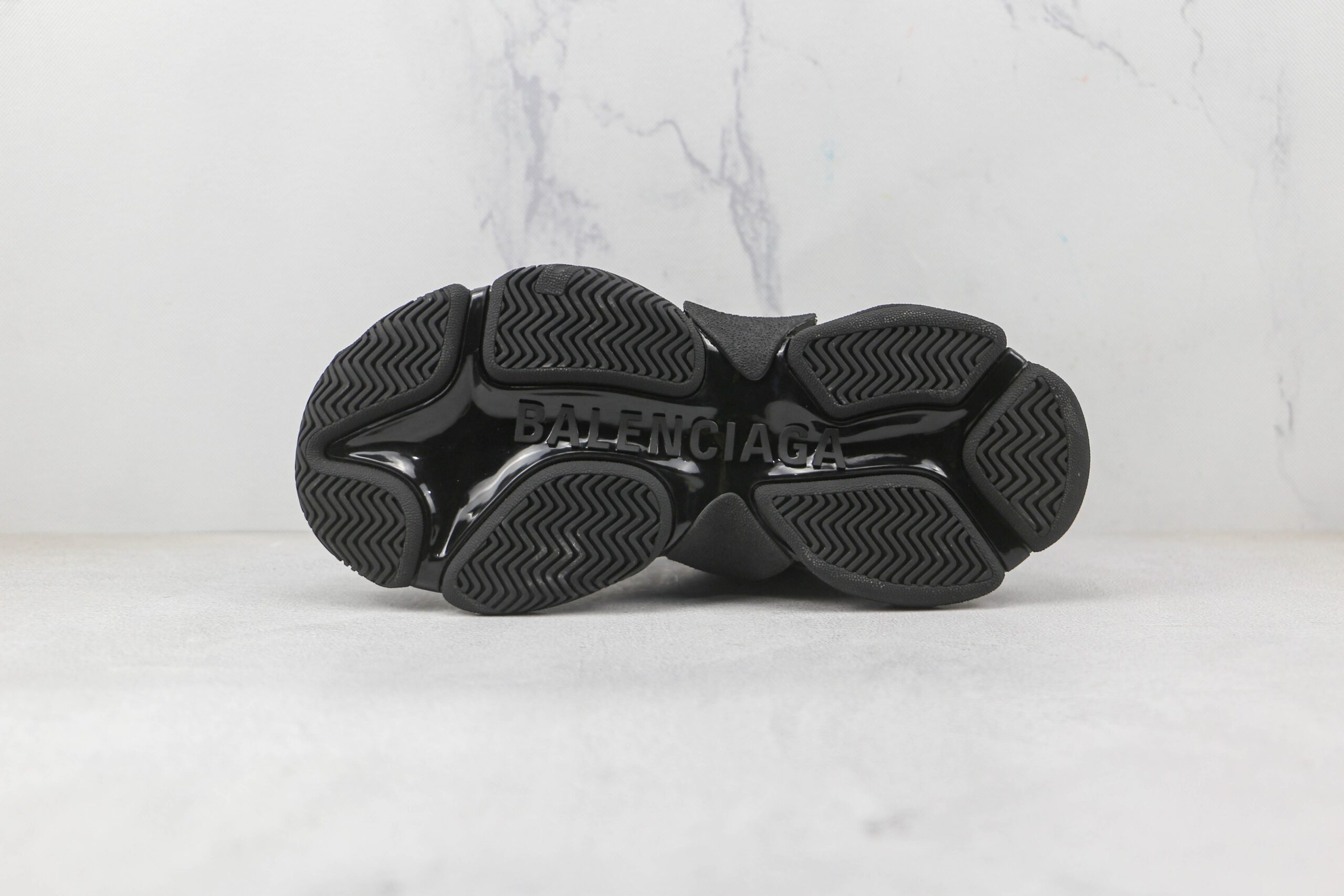 Balenciaga Triple S Black - Imagem 5