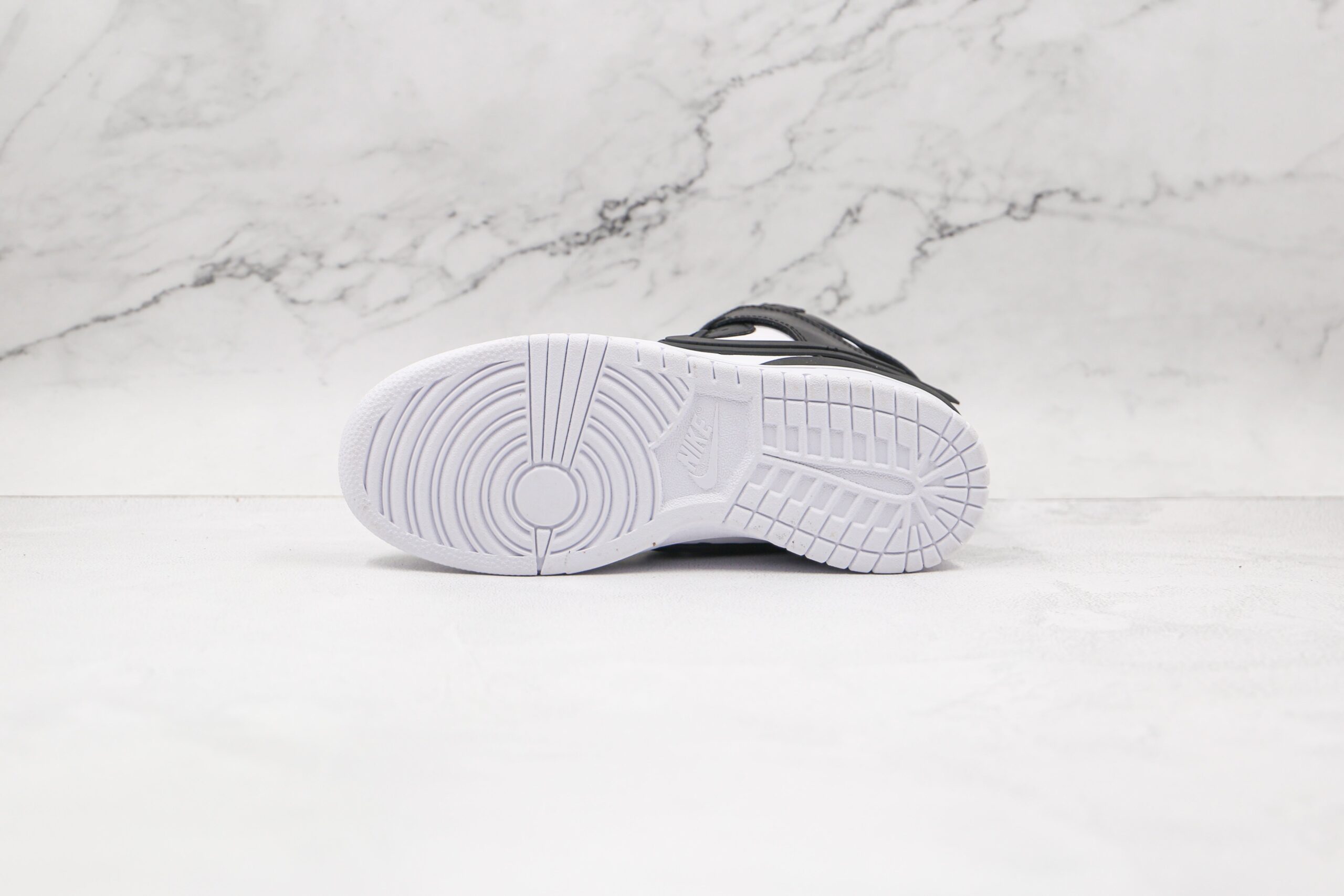 Nike Dunk High Ambush Black White - Imagem 5