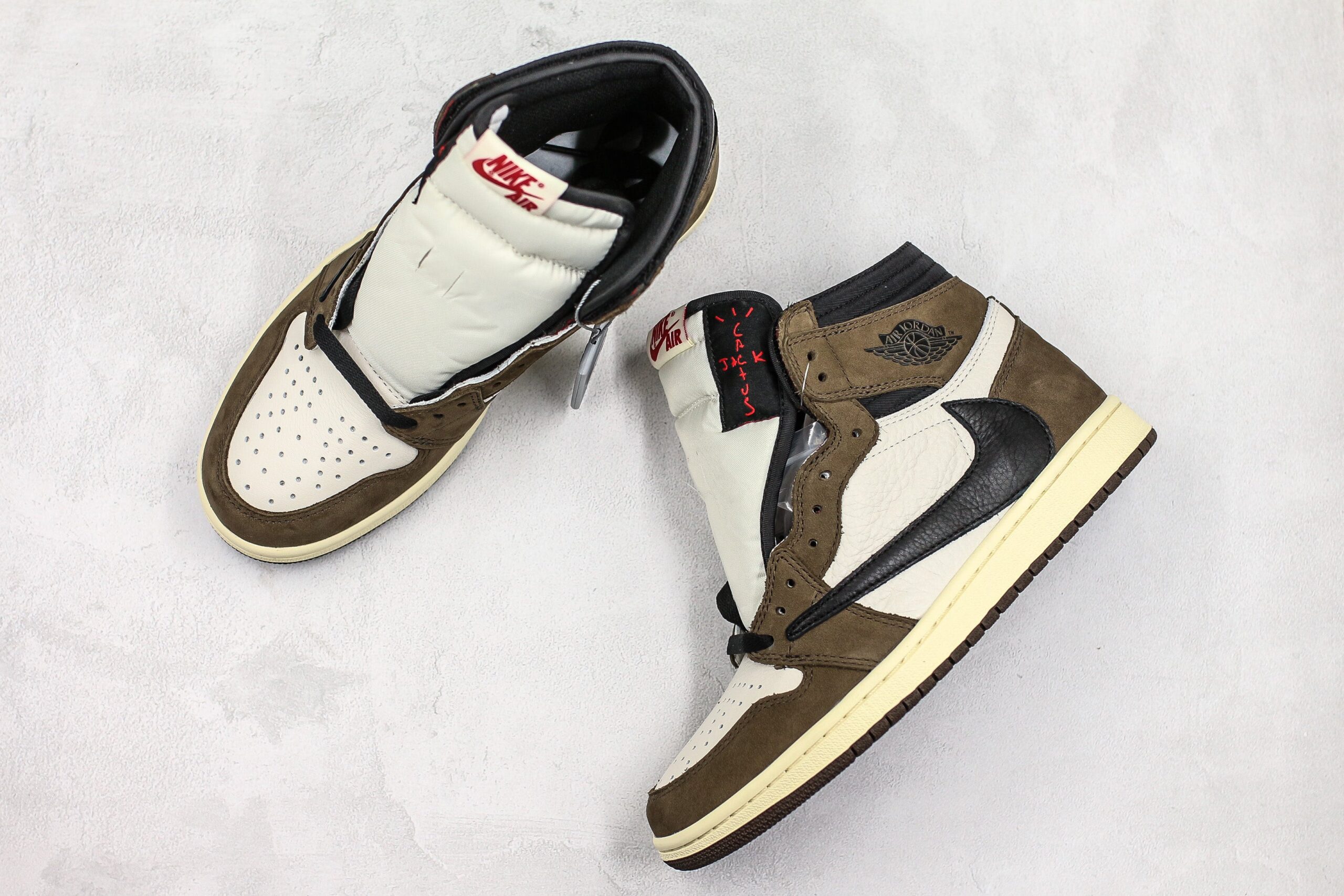 Jordan 1 Retro High Travis Scott Mocha - Imagem 5