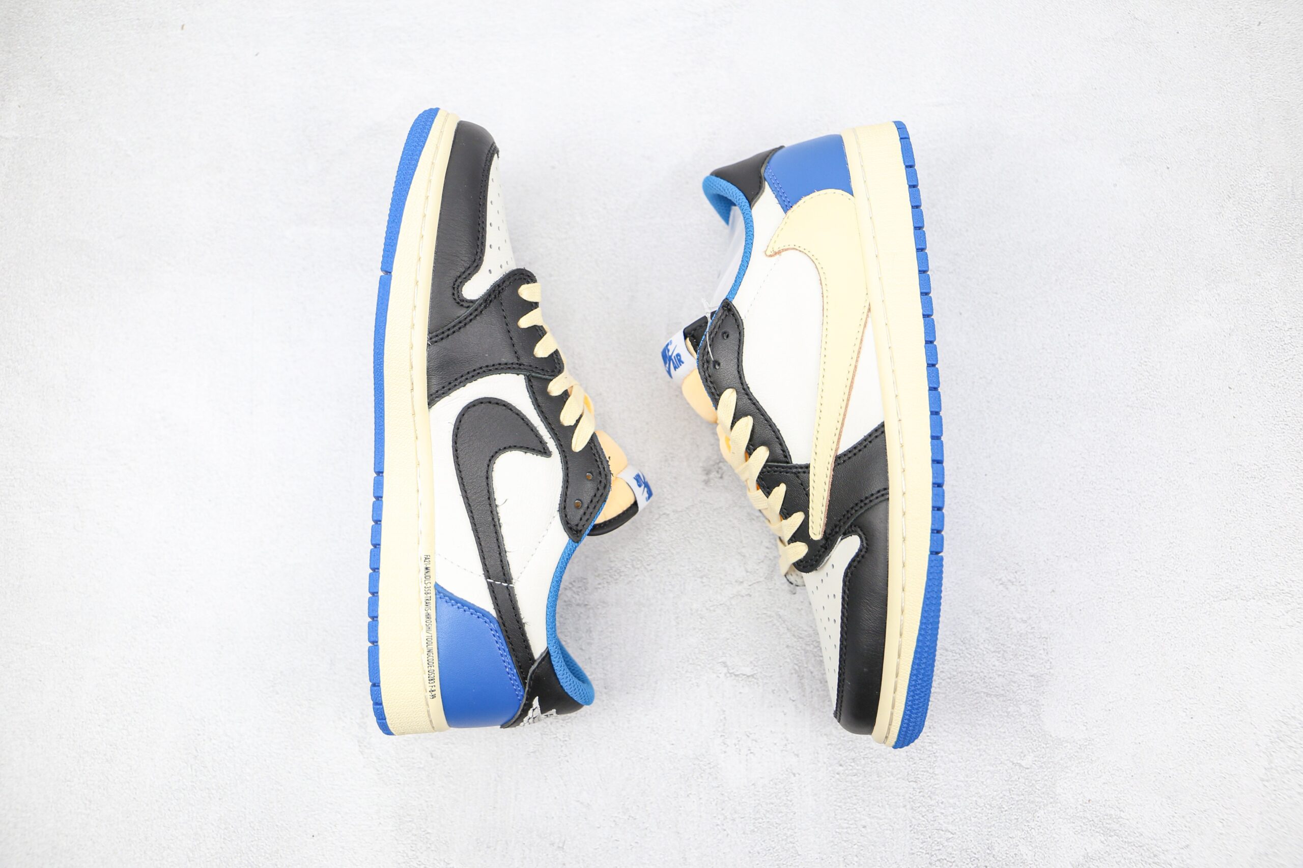 Jordan 1 Low Fragment x Travis Scott - Imagem 3