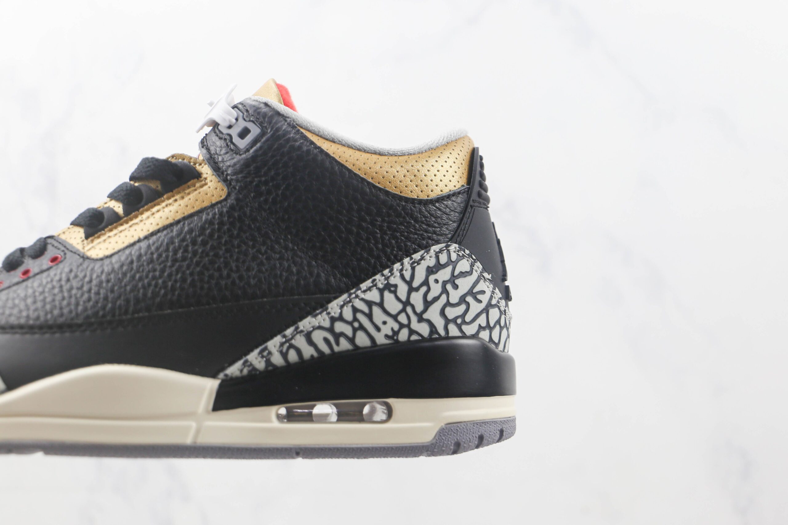 Jordan 3 Retro Cement Gold - Imagem 4