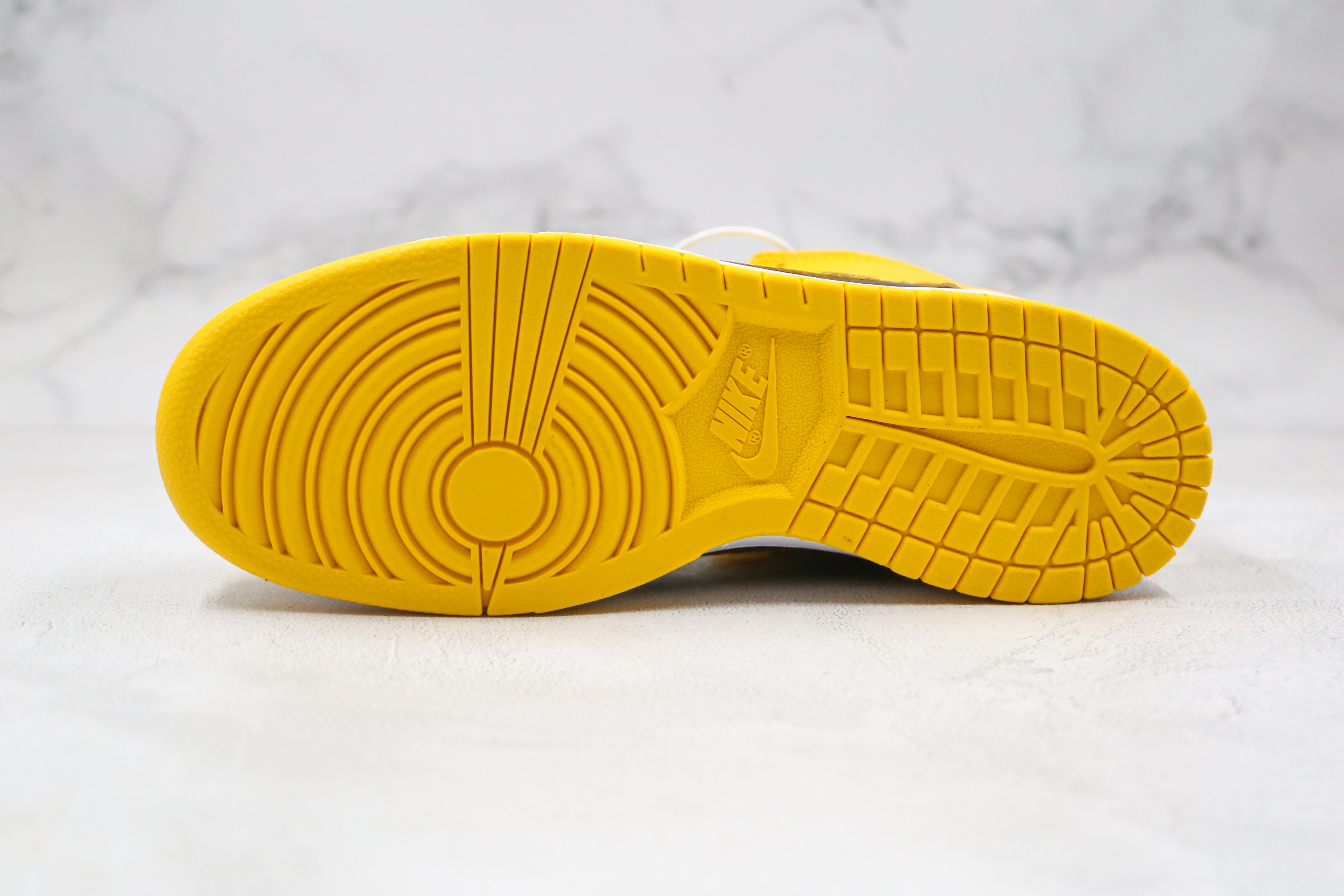 Nike Dunk High Varsity Maize - Imagem 5