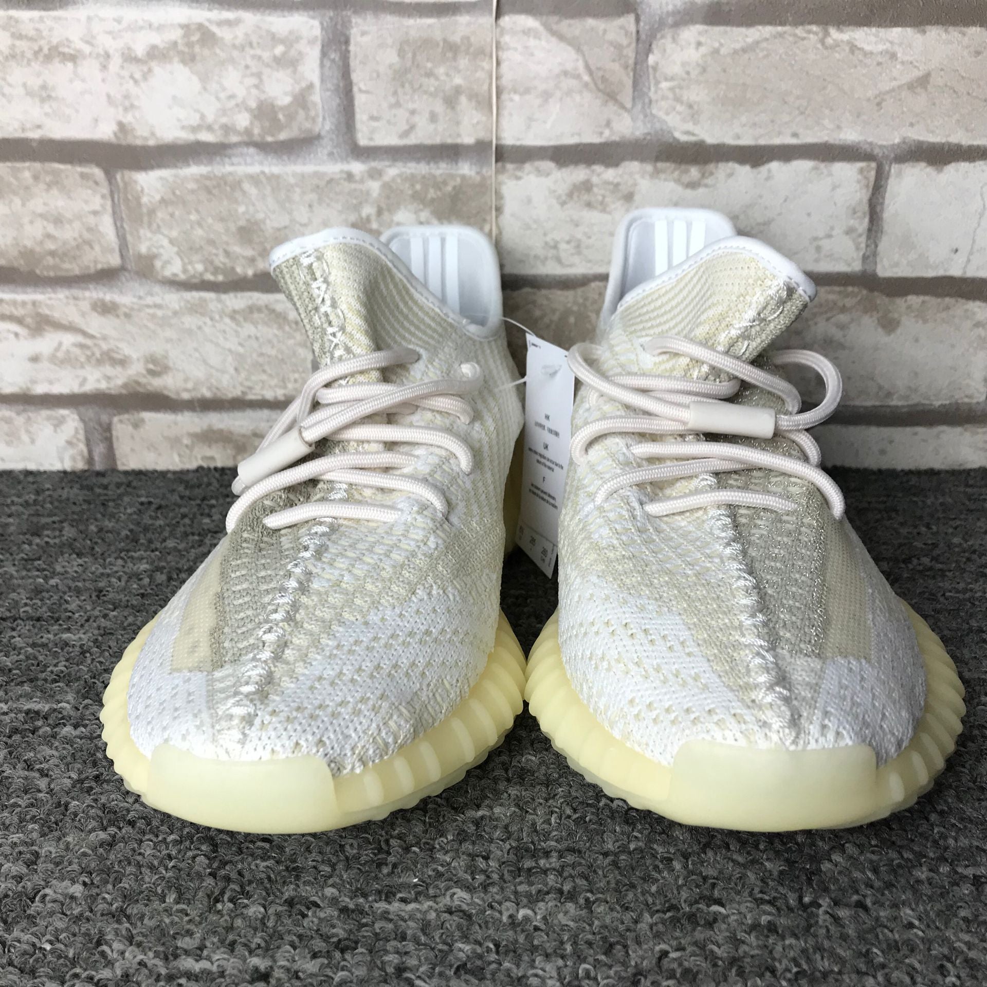 Adidas Yeezy Boost 350 V2 Natural - Imagem 4