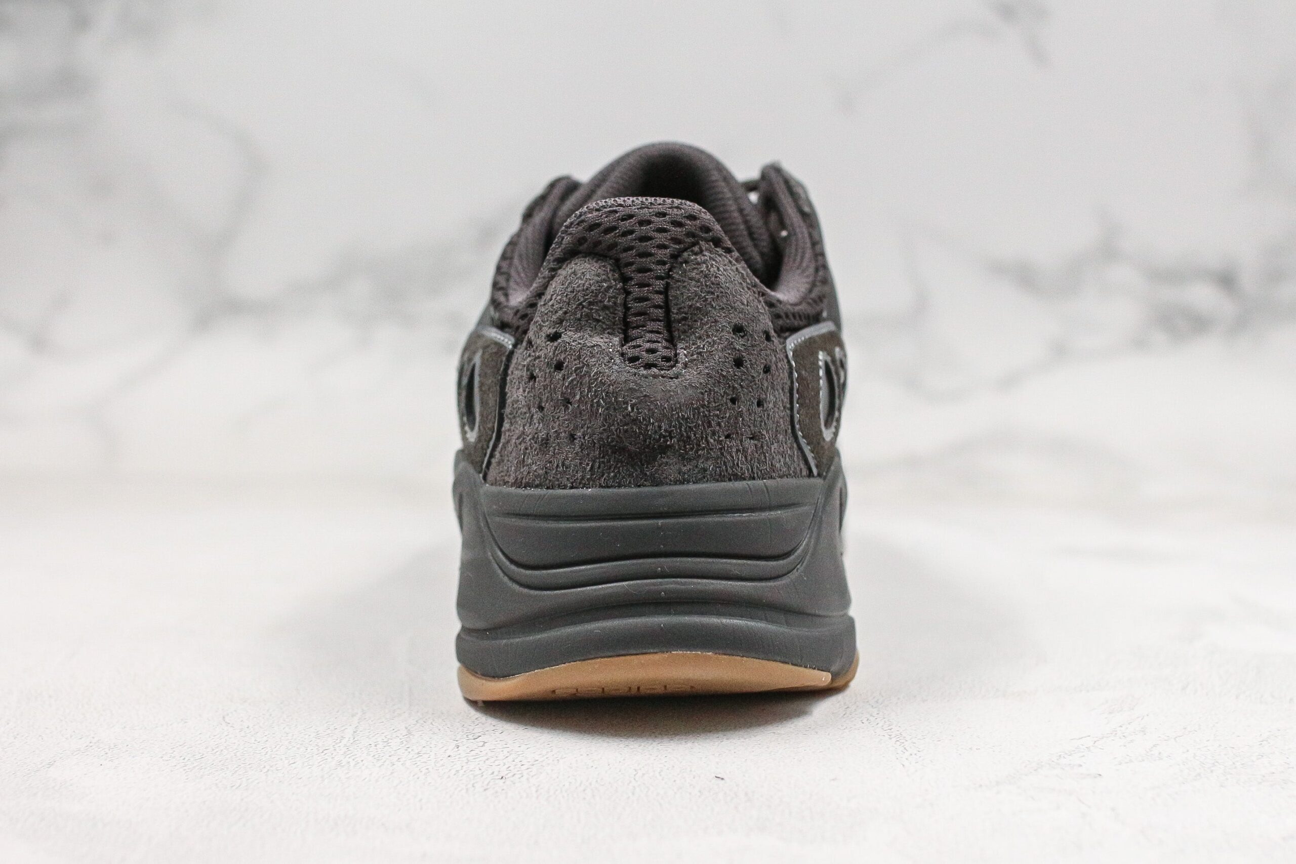 Adidas Yeezy Boost 700 Utility black - Imagem 5