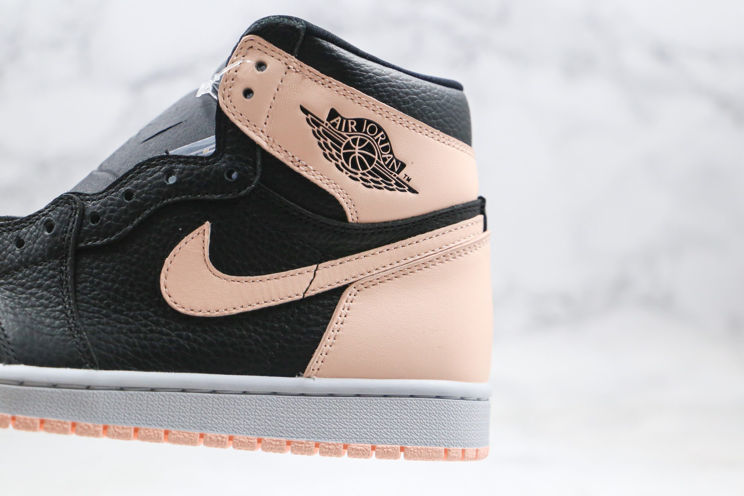 Jordan 1 Retro High Black Crimson Tint - Imagem 4