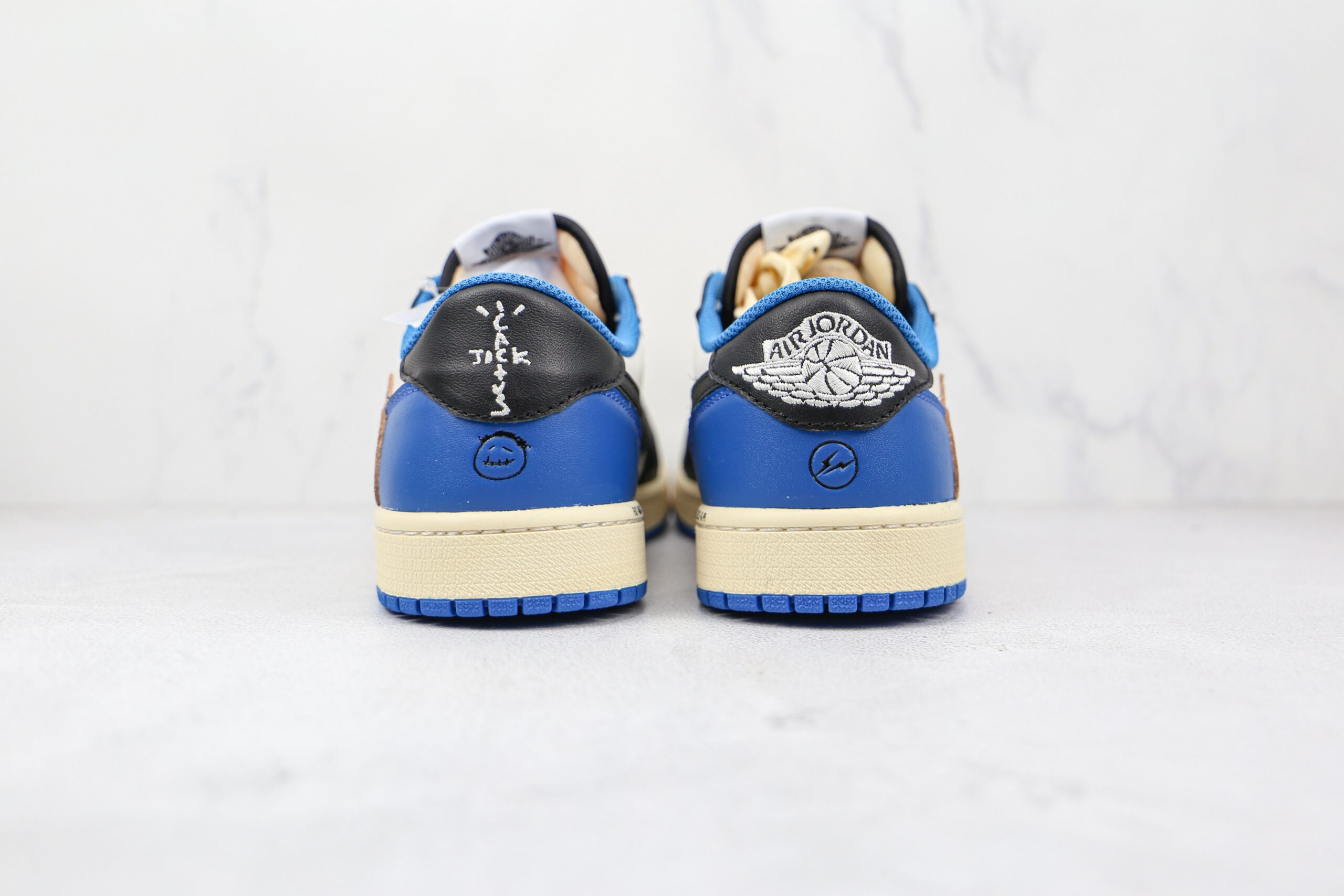 Jordan 1 Low Fragment x Travis Scott - Imagem 9