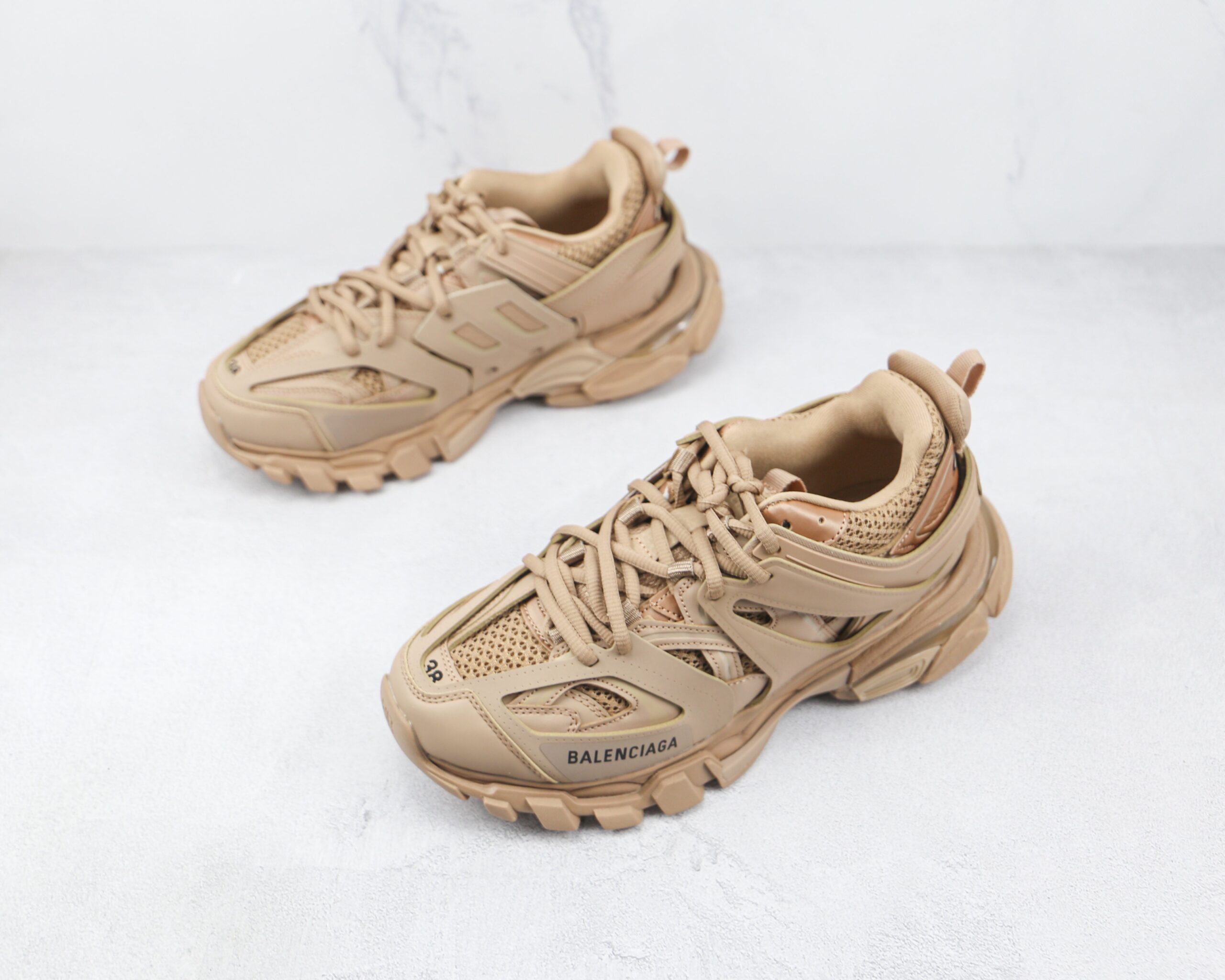 Balenciaga Track Beige - Imagem 6