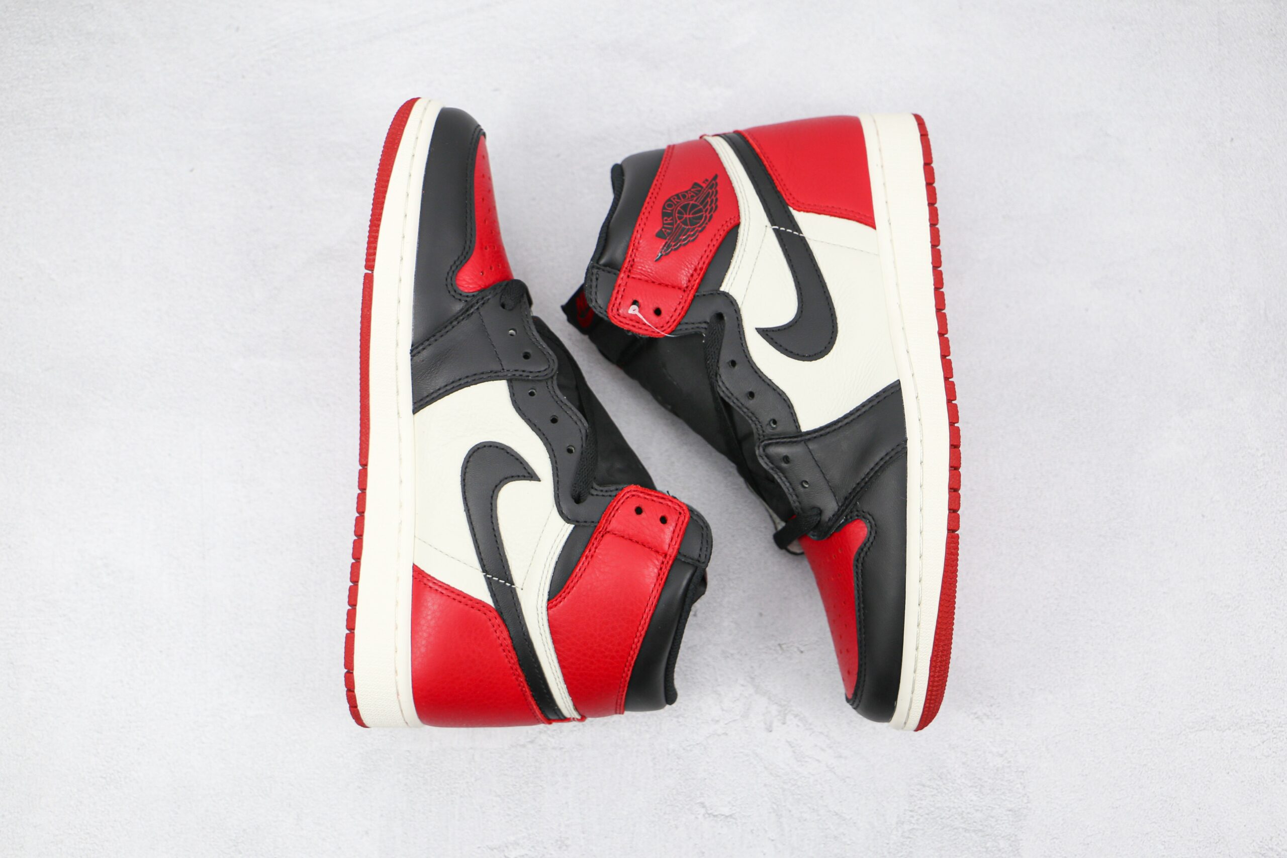 Jordan 1 Retro High Bred Toe - Imagem 13