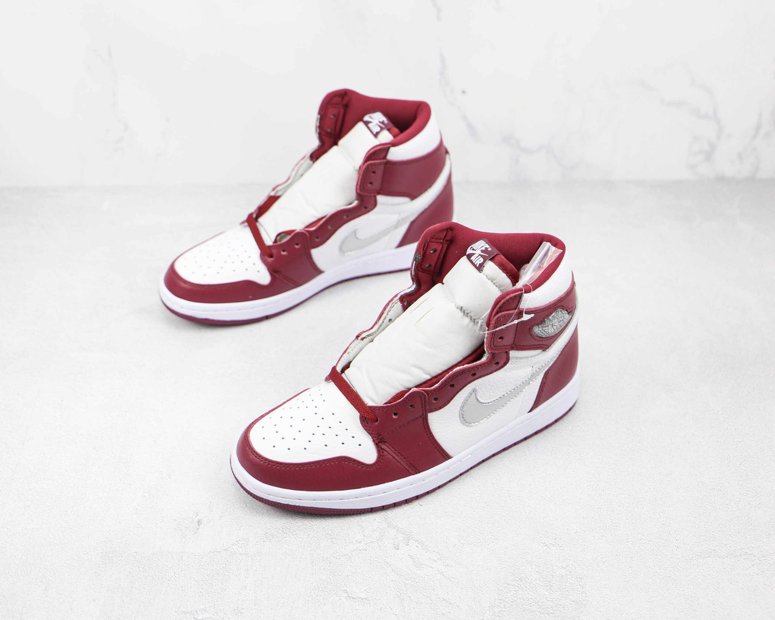 Jordan 1 Retro High Bordeaux - Imagem 4