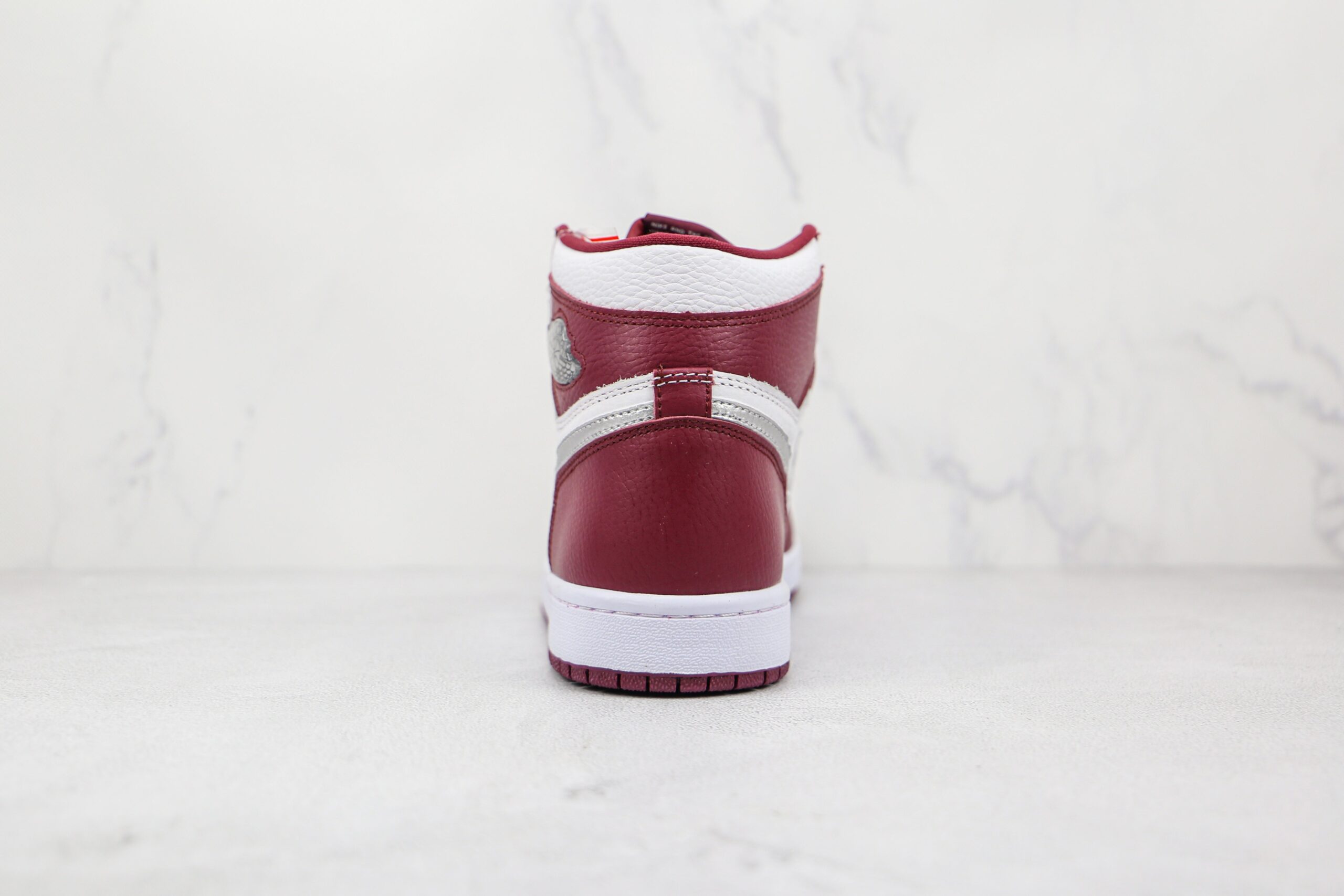 Jordan 1 Retro High Bordeaux - Imagem 5