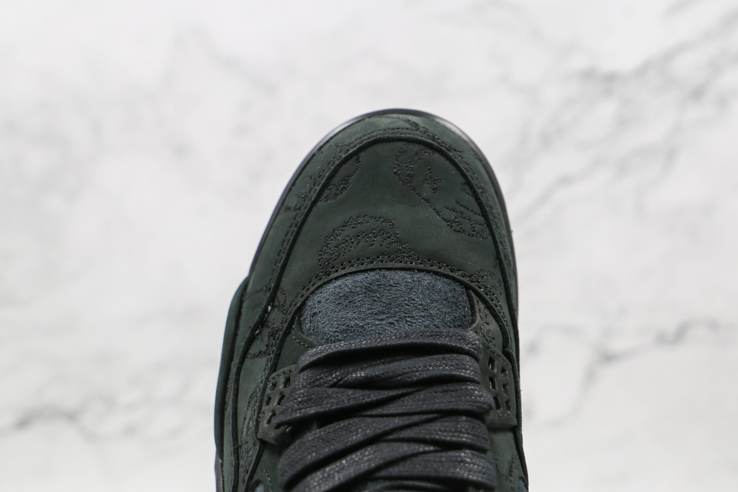 Jordan 4 Retro Kaws Black - Imagem 8