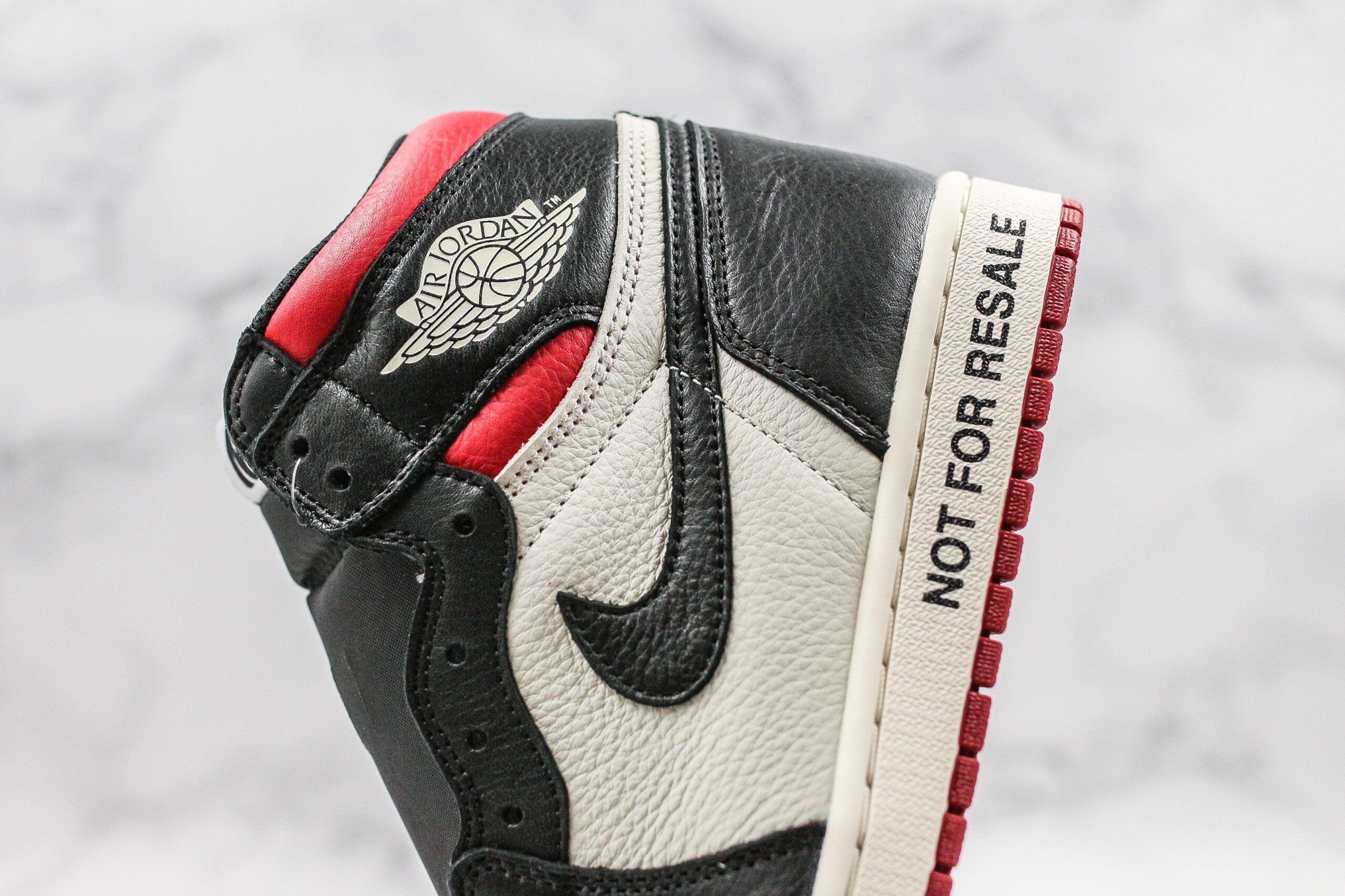Jordan 1 Retro High "Not for Resale" Varsity Red - Imagem 6