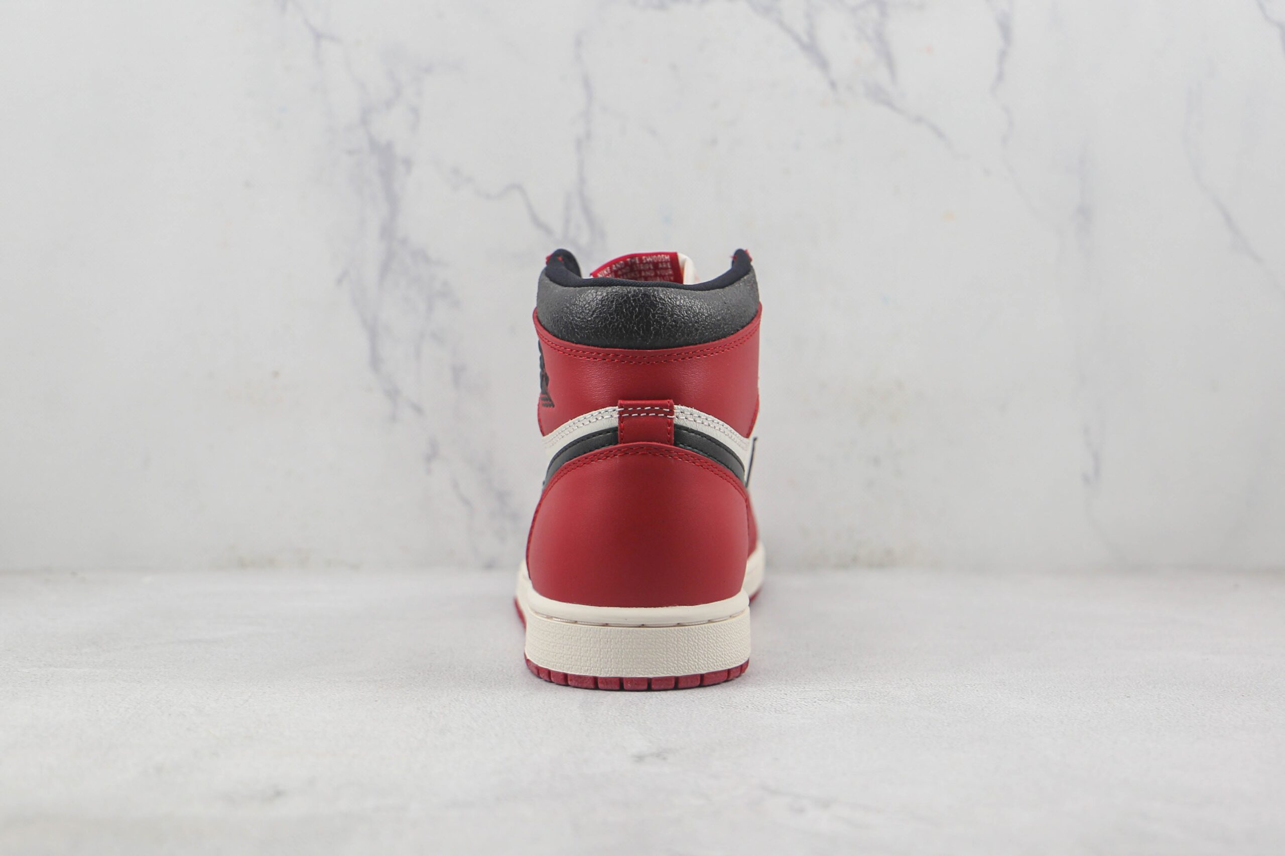 Jordan 1 Retro High Chicago Lost and Found - Imagem 4