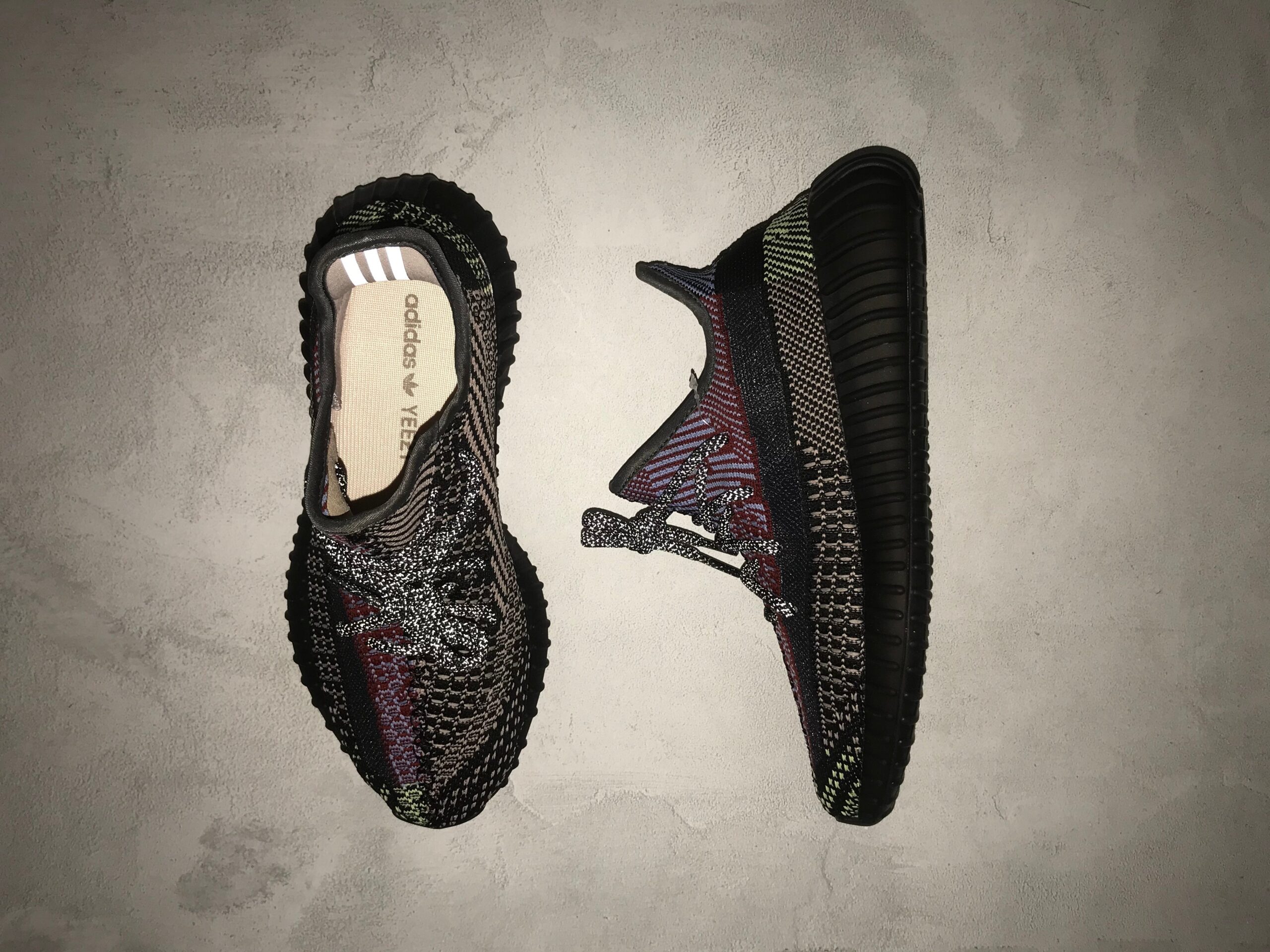 Adidas Yeezy Boost 350 V2 Yecheil (Non-Reflective) - Imagem 7