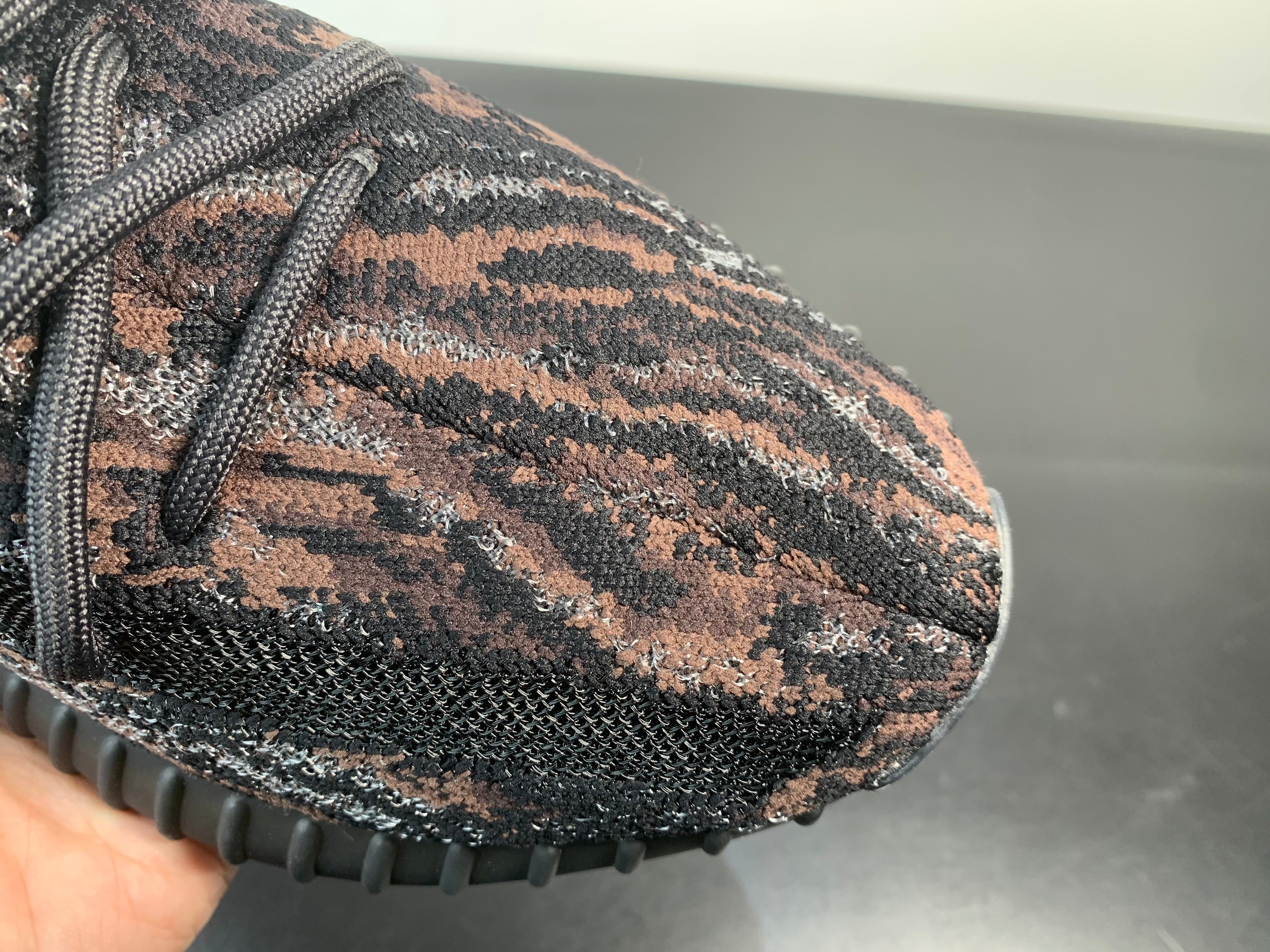 Adidas Yeezy Boost 350 V2 MX Rock - Imagem 3