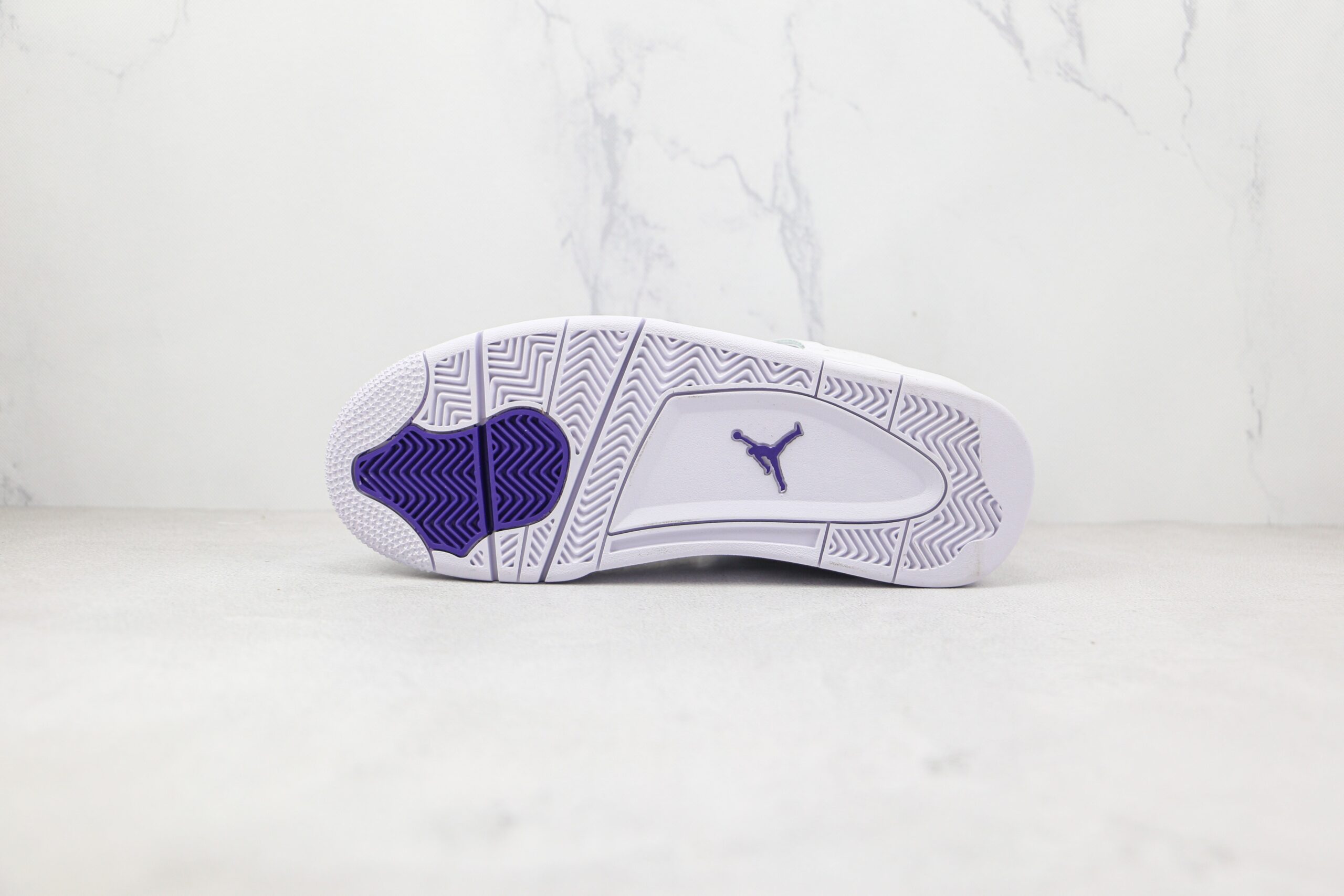 Jordan 4 Retro Metallic Purple - Imagem 5