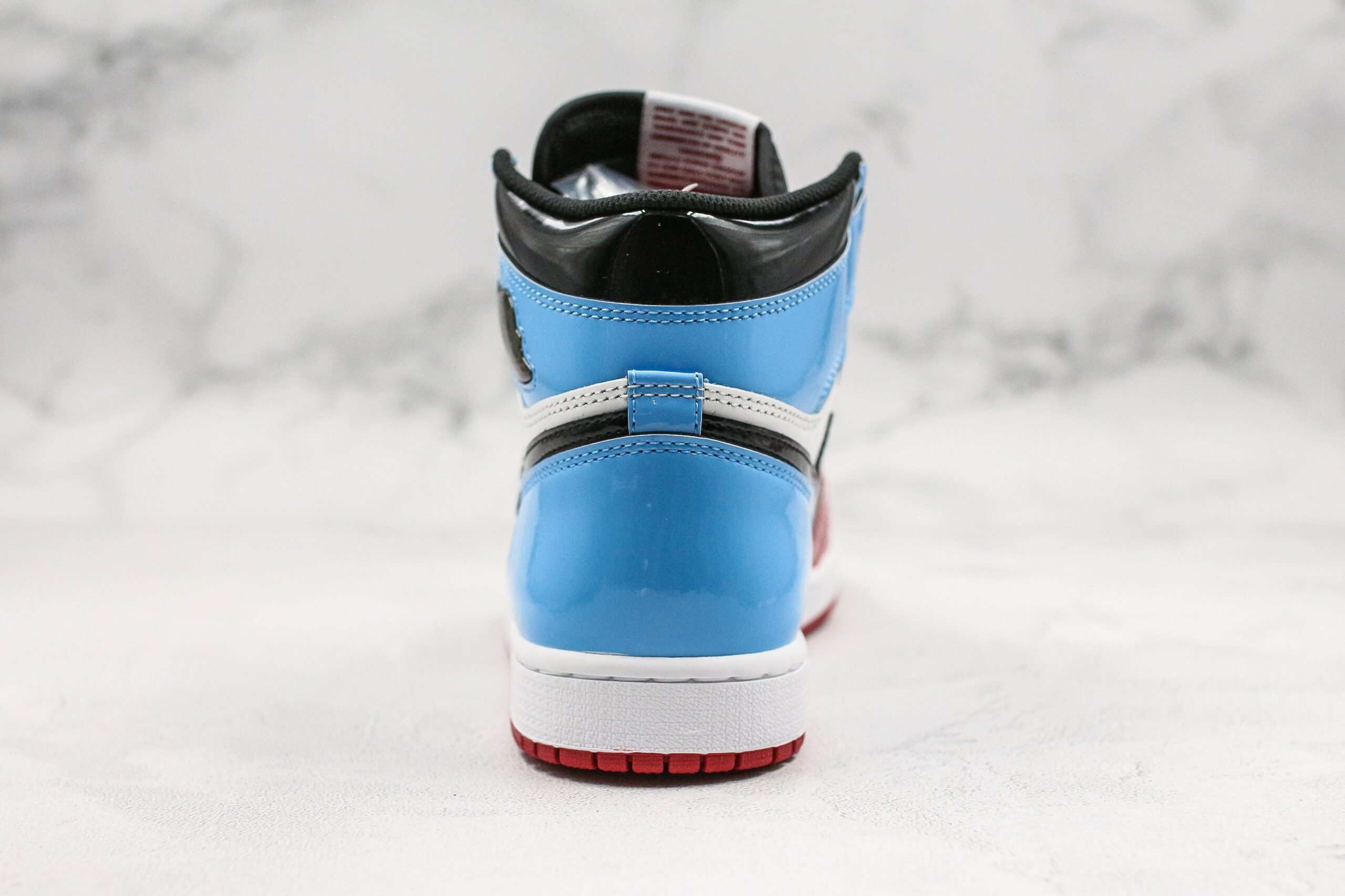 Jordan 1 Retro High Fearless UNC Chicago - Imagem 6