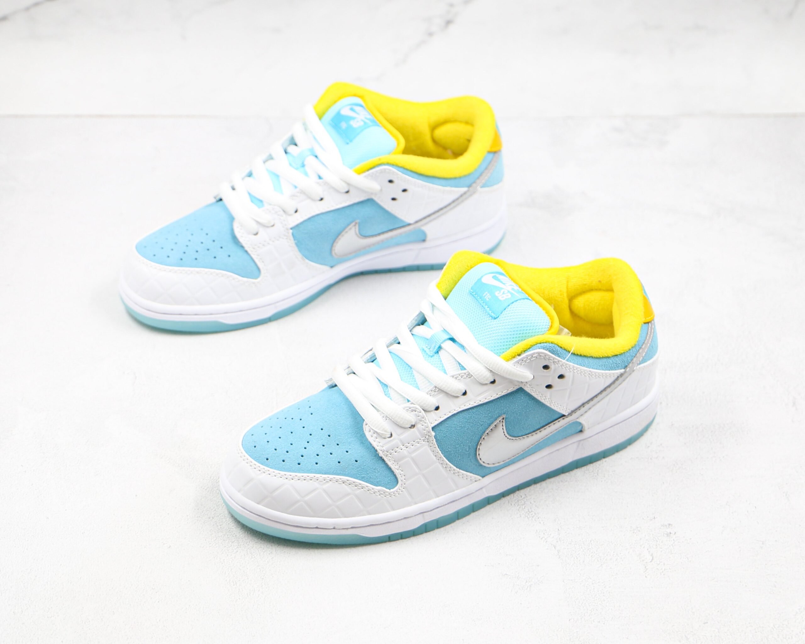 Nike SB Dunk Low Pro FTC Lagoon Pulse - Imagem 7