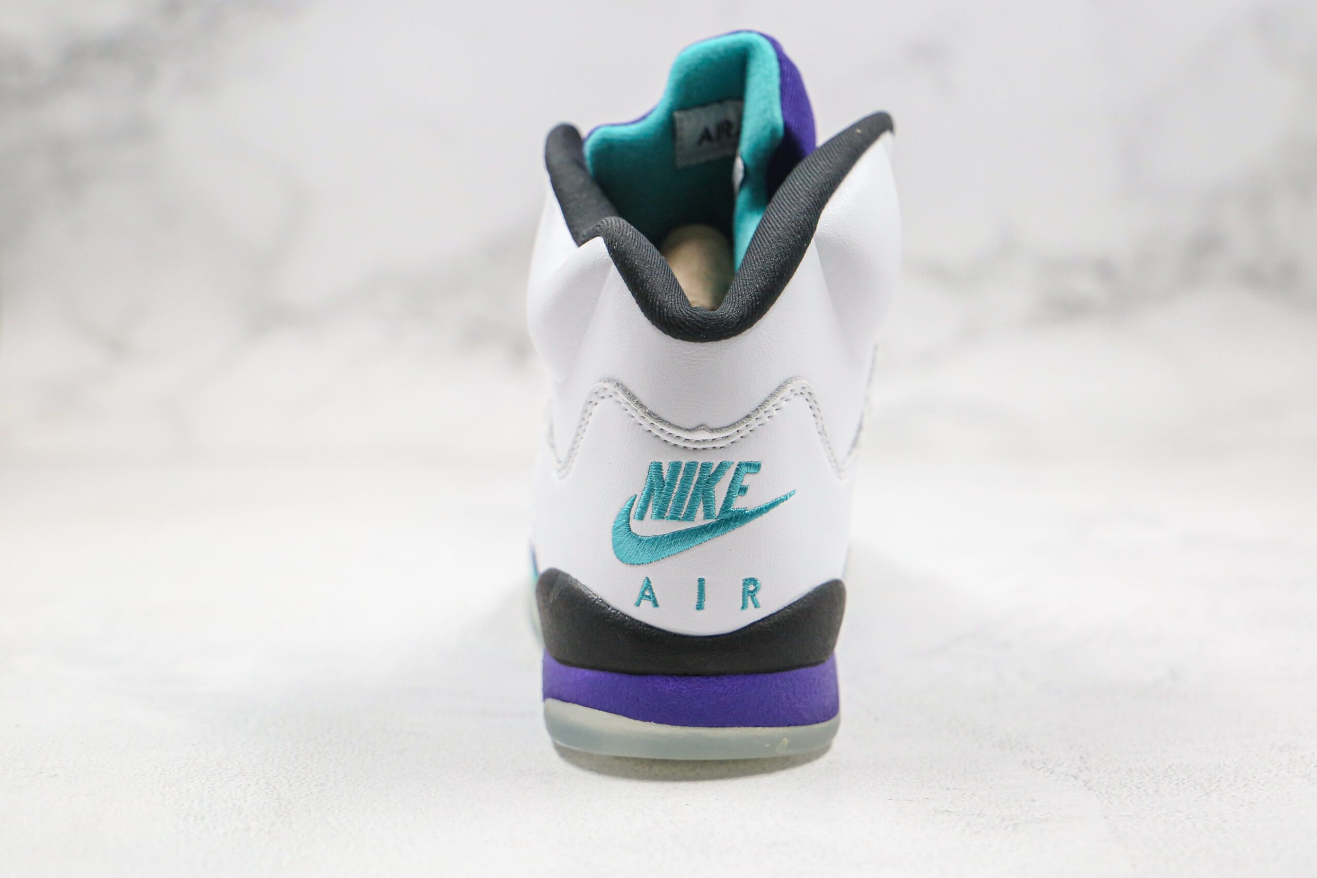 Jordan 5 Retro Grape Fresh Prince - Imagem 6