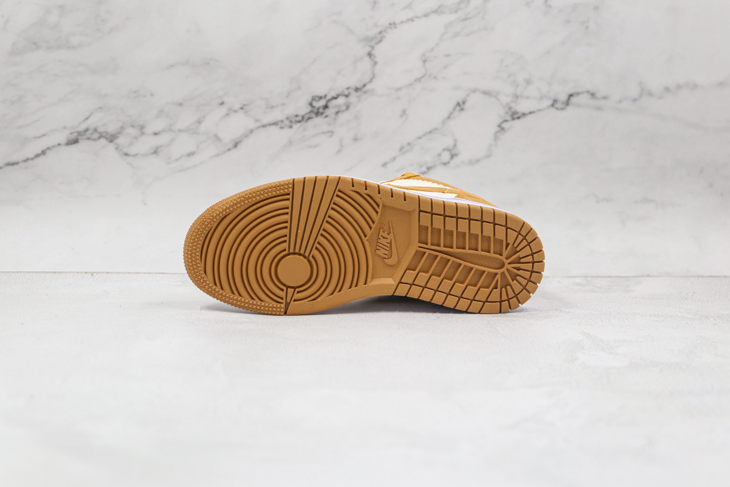 Jordan 1 Low SE Twine Orange Quartz Corduroy - Imagem 9