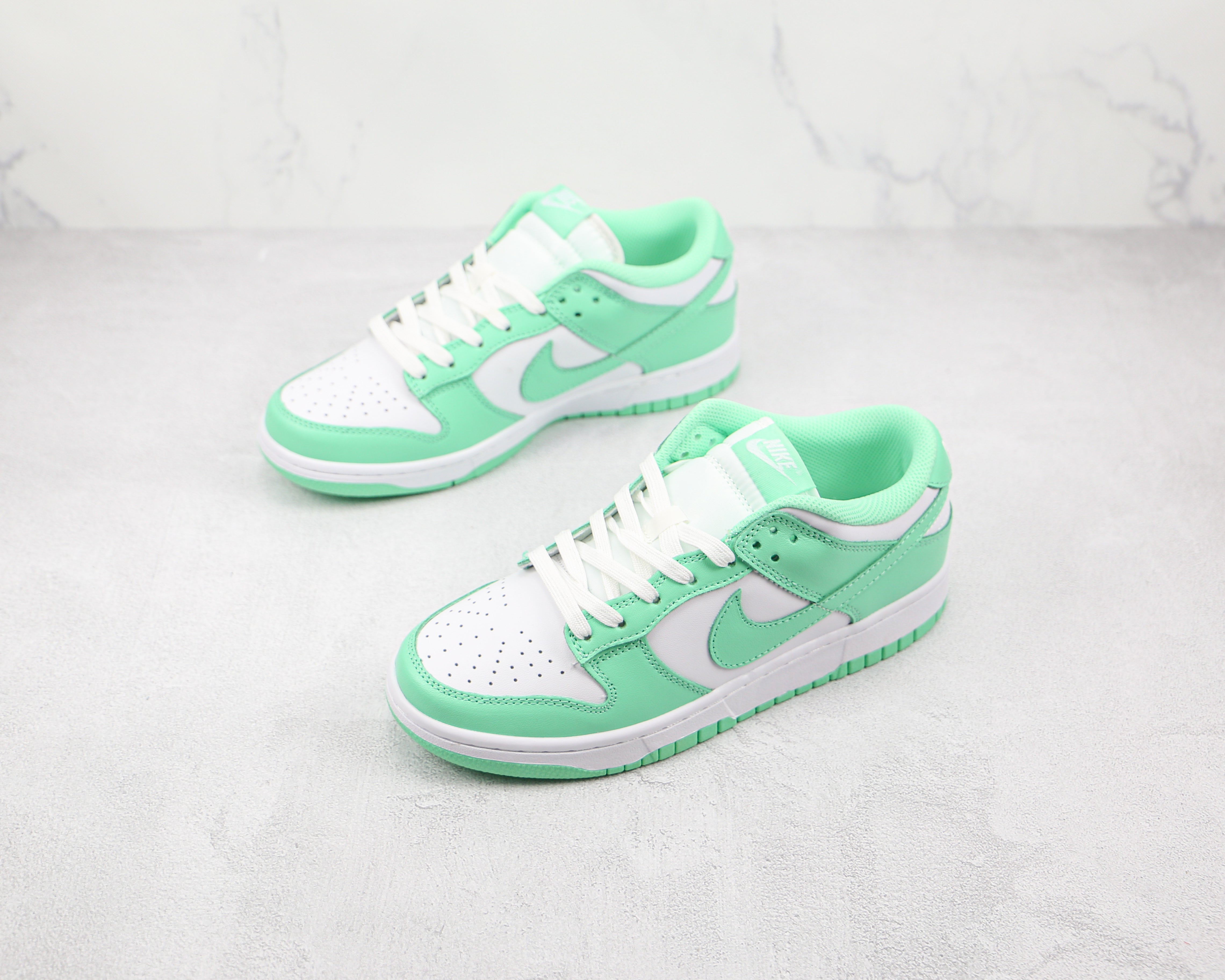 Nike Dunk Low Green Glow - Imagem 6