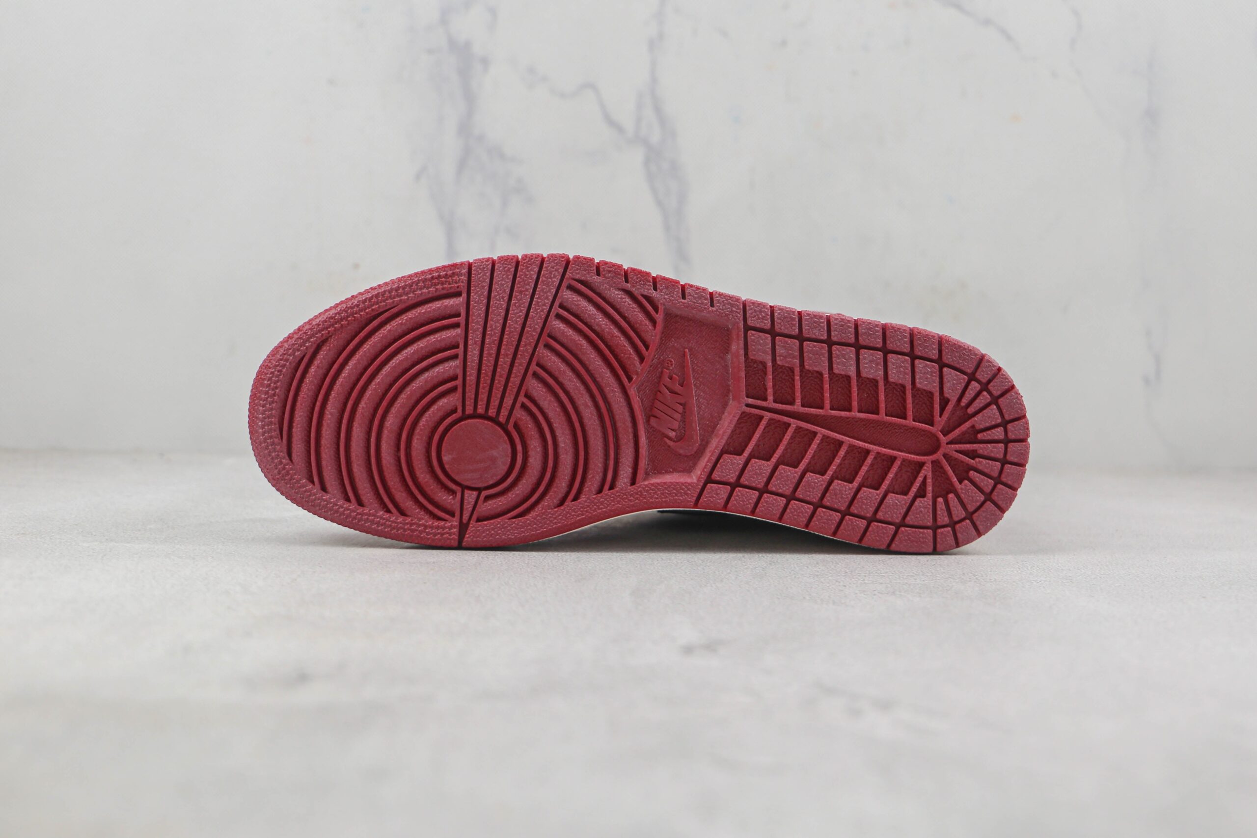 Jordan 1 Retro High Chicago Lost and Found - Imagem 5