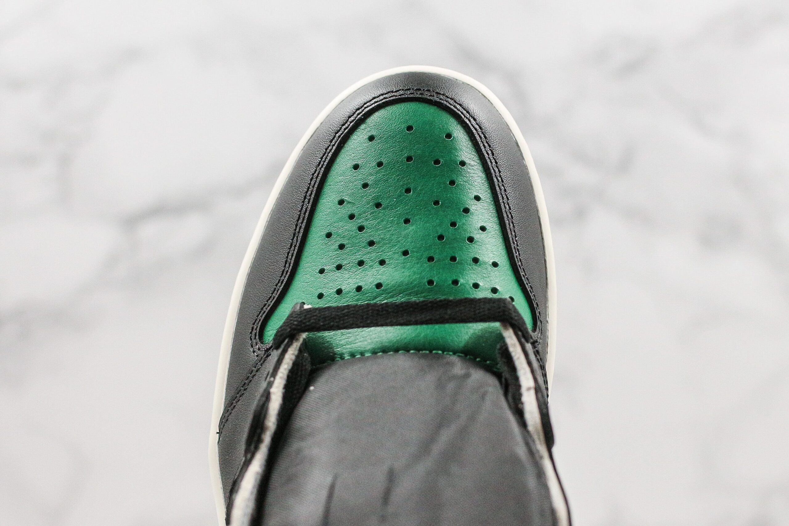 Jordan 1 Retro High Pine Green - Imagem 4