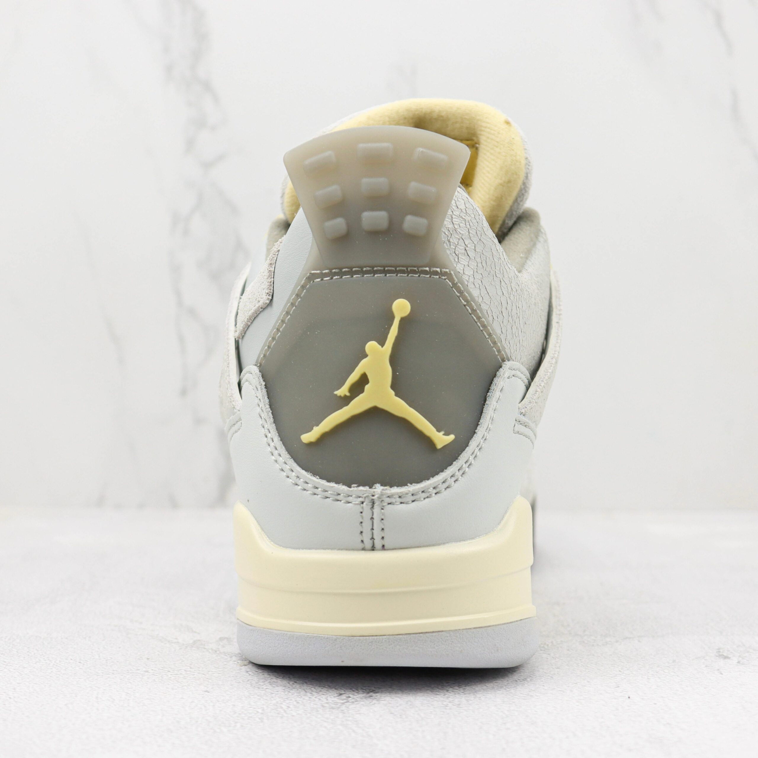 Jordan 4 Retro SE Craft Photon Dust - Imagem 4