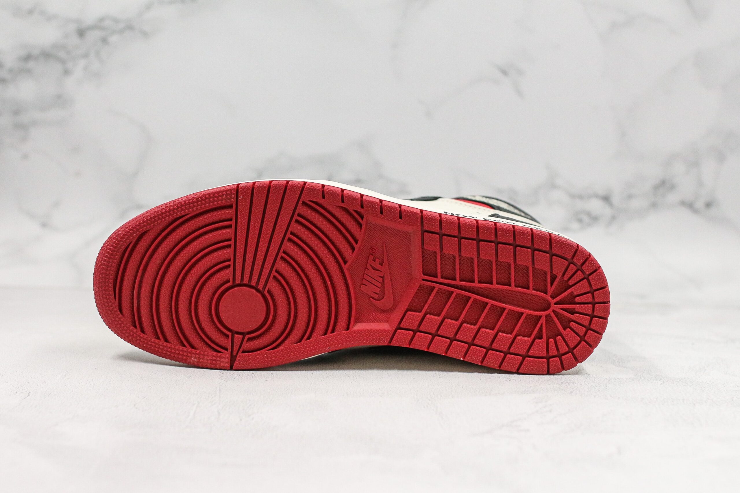 Jordan 1 Retro High "Not for Resale" Varsity Red - Imagem 8