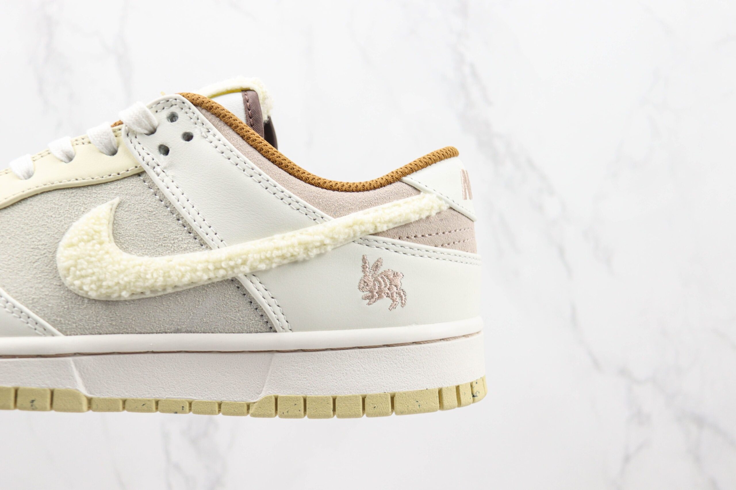 Nike Dunk Low Retro PRM Year of the Rabbit Fossil Stone (2023) - Imagem 6