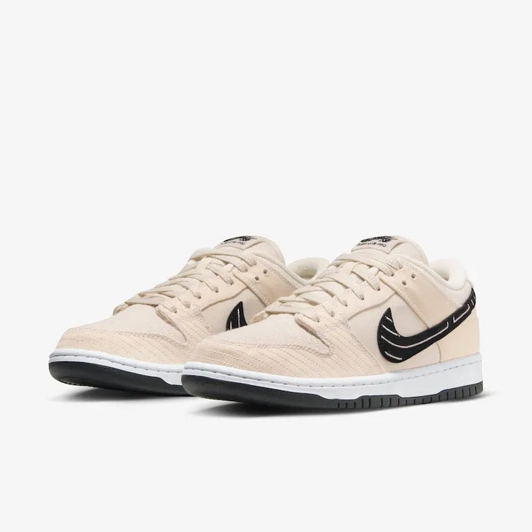 Albino & Preto x Nike SB Dunk Low Pearl White - Imagem 2