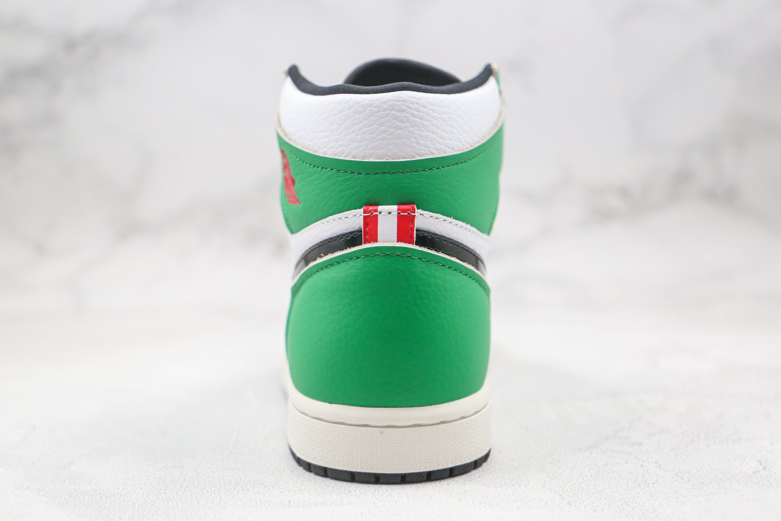 Jordan 1 Retro High Lucky Green - Imagem 4