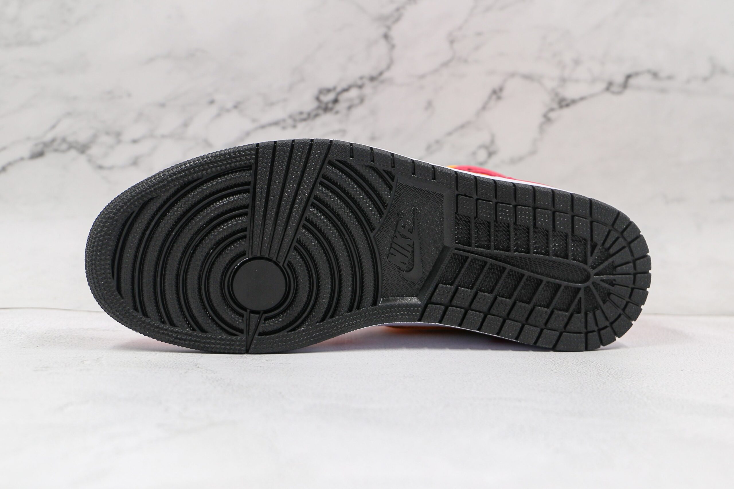 Jordan 1 Retro High OG Light Fusion Red - Imagem 4