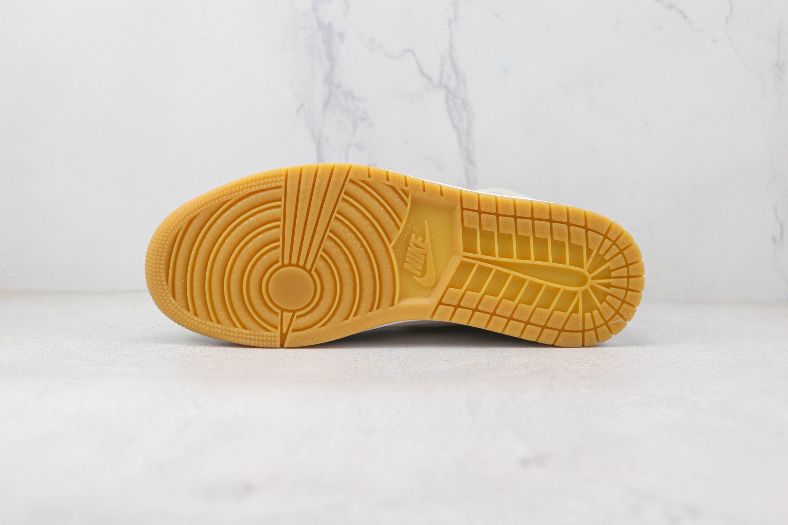 Jordan 1 Mid SE Coconut Milk Particle Grey - Imagem 5